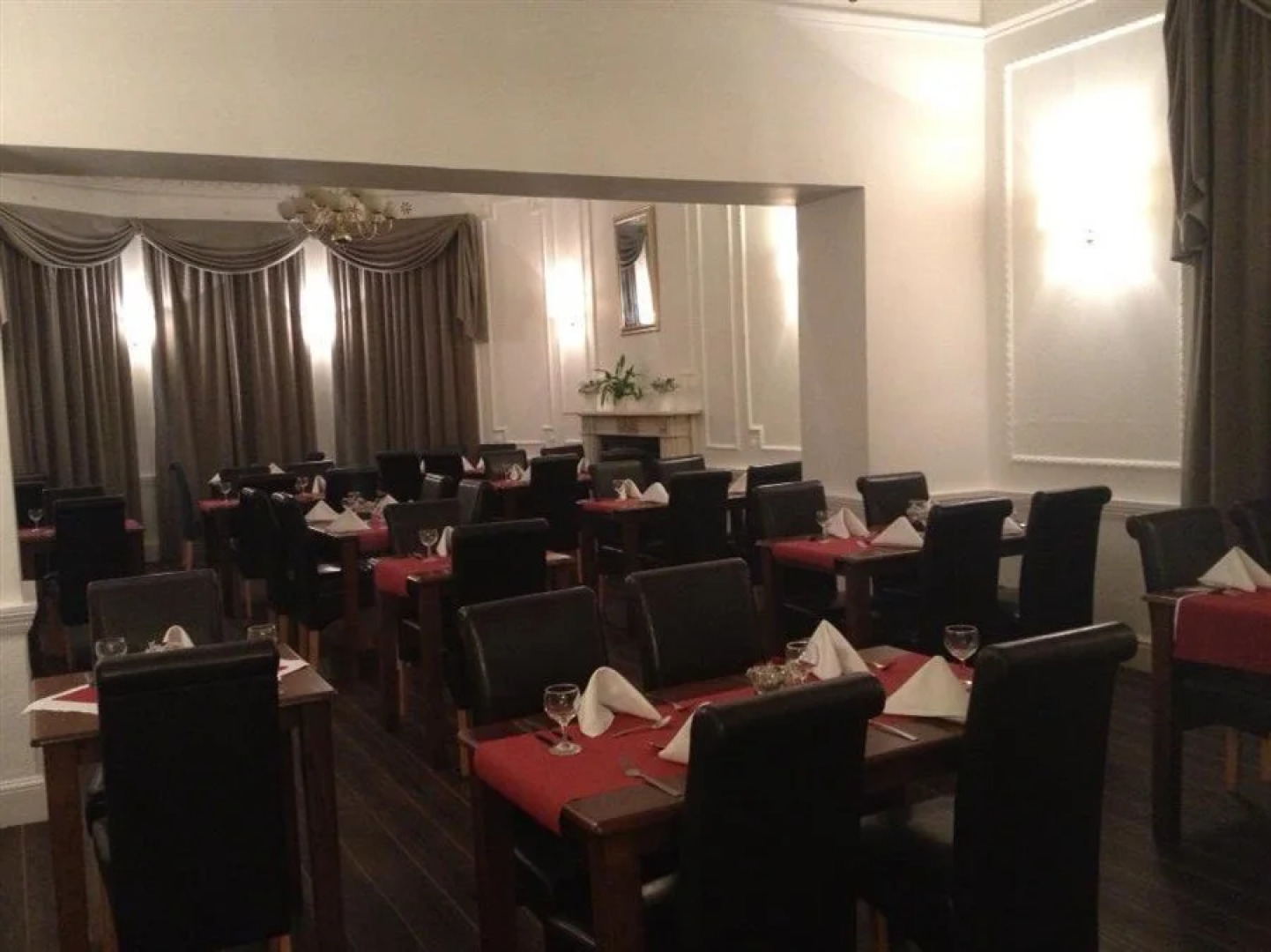 Mansfield Manor Hotel