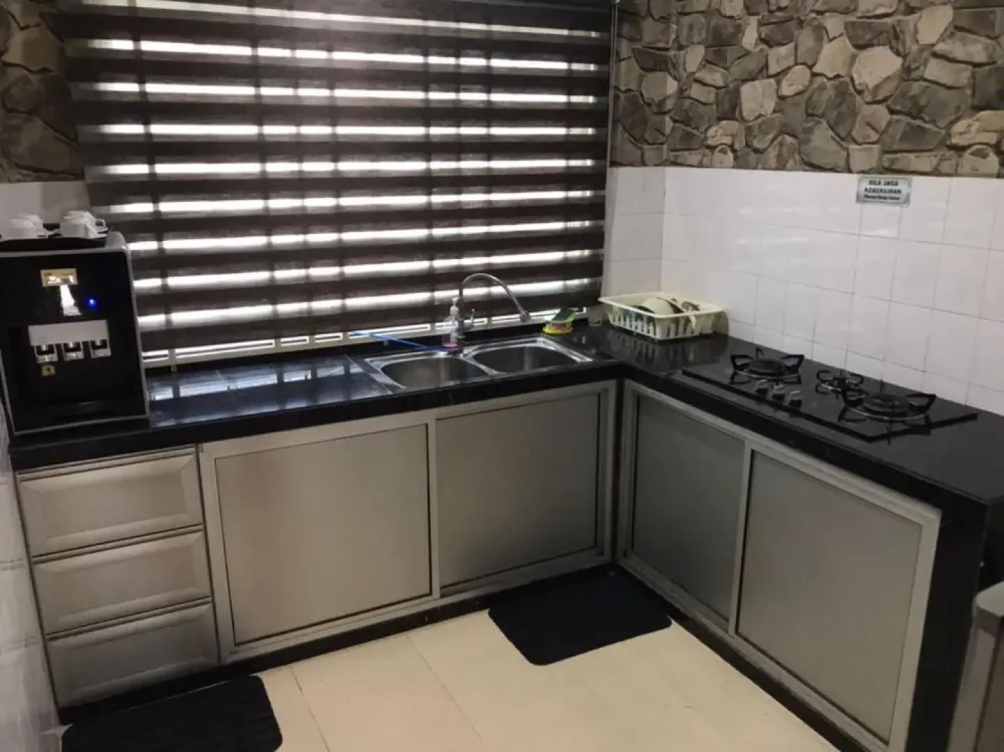 OYO Home 90360 Homestay Bandar Putra 3