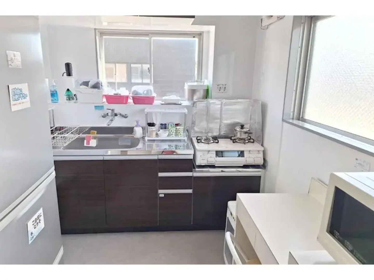 Business Hotel White