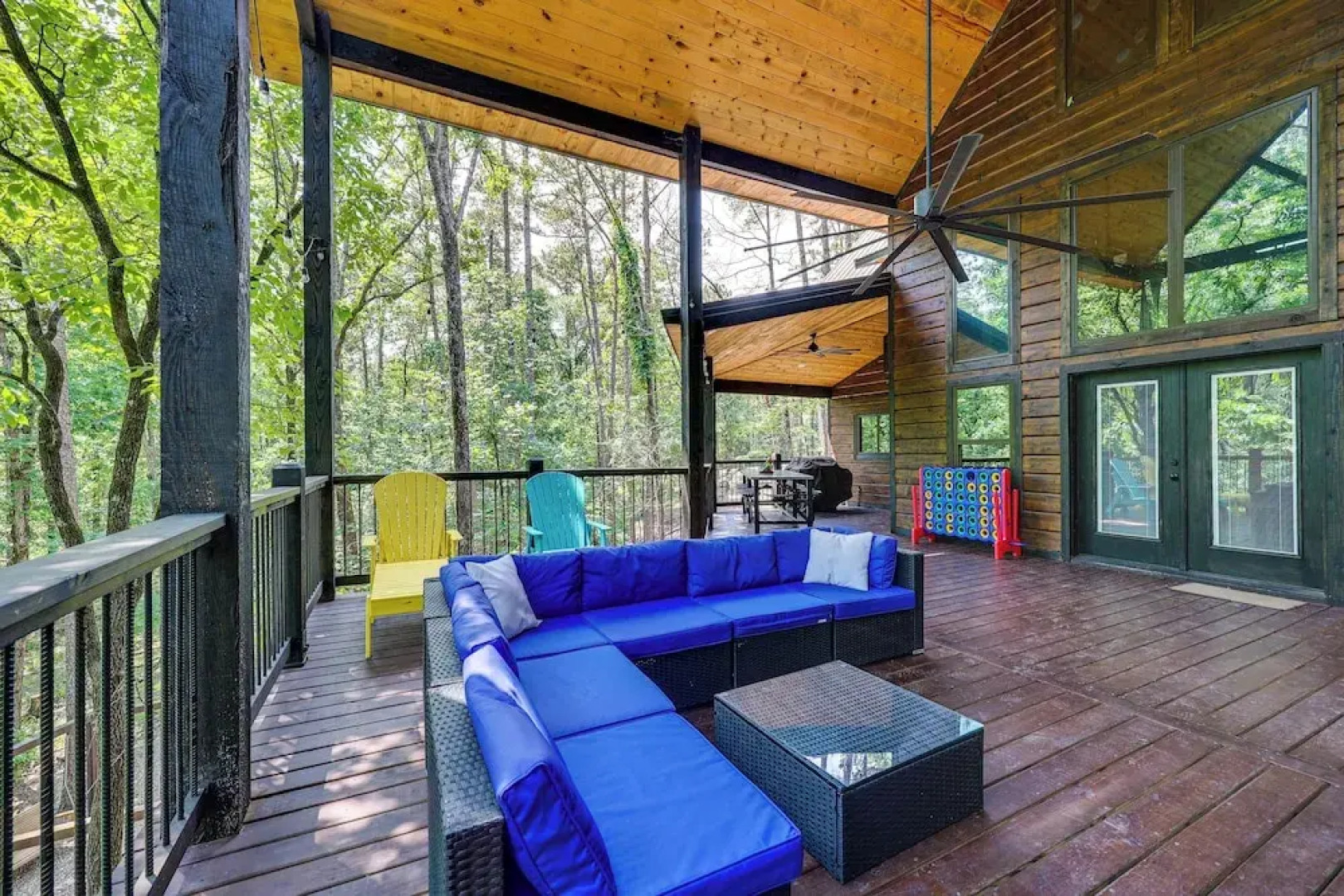 Gorgeous Broken Bow Family Home w/ Private Hot Tub