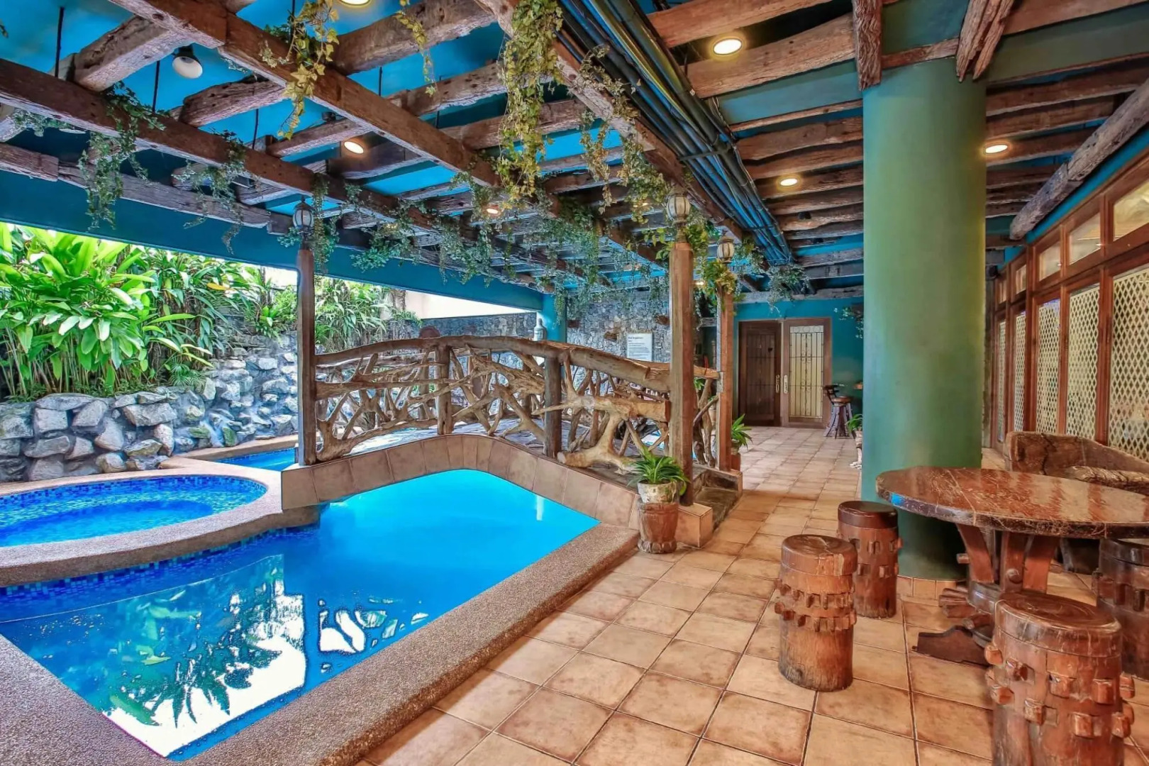 Crown Regency Residences - Cebu