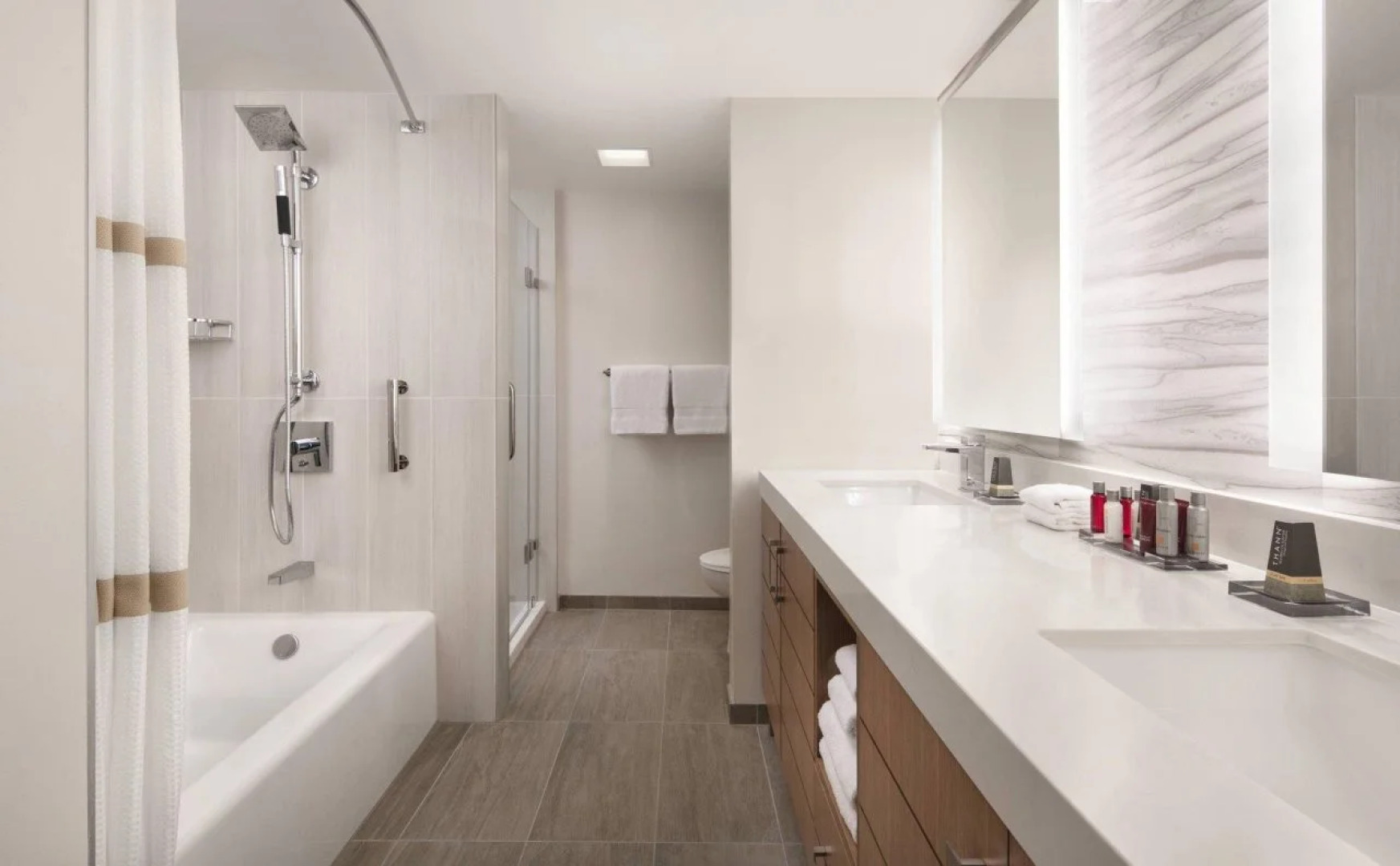 Waikiki Beach Marriott Resort & Spa