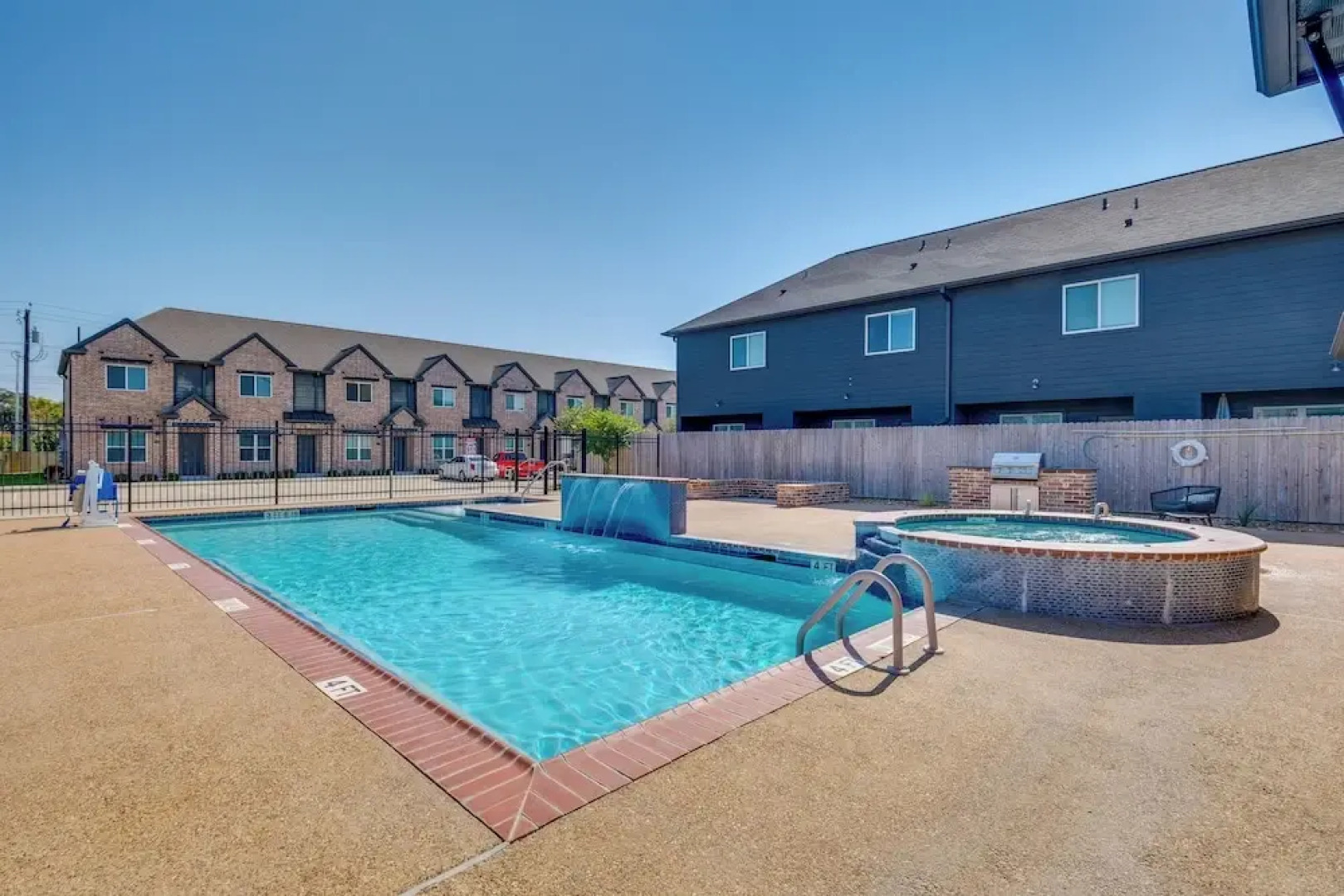 Newly Built 'corner Hideaway' 3 Mi to Texas A & M