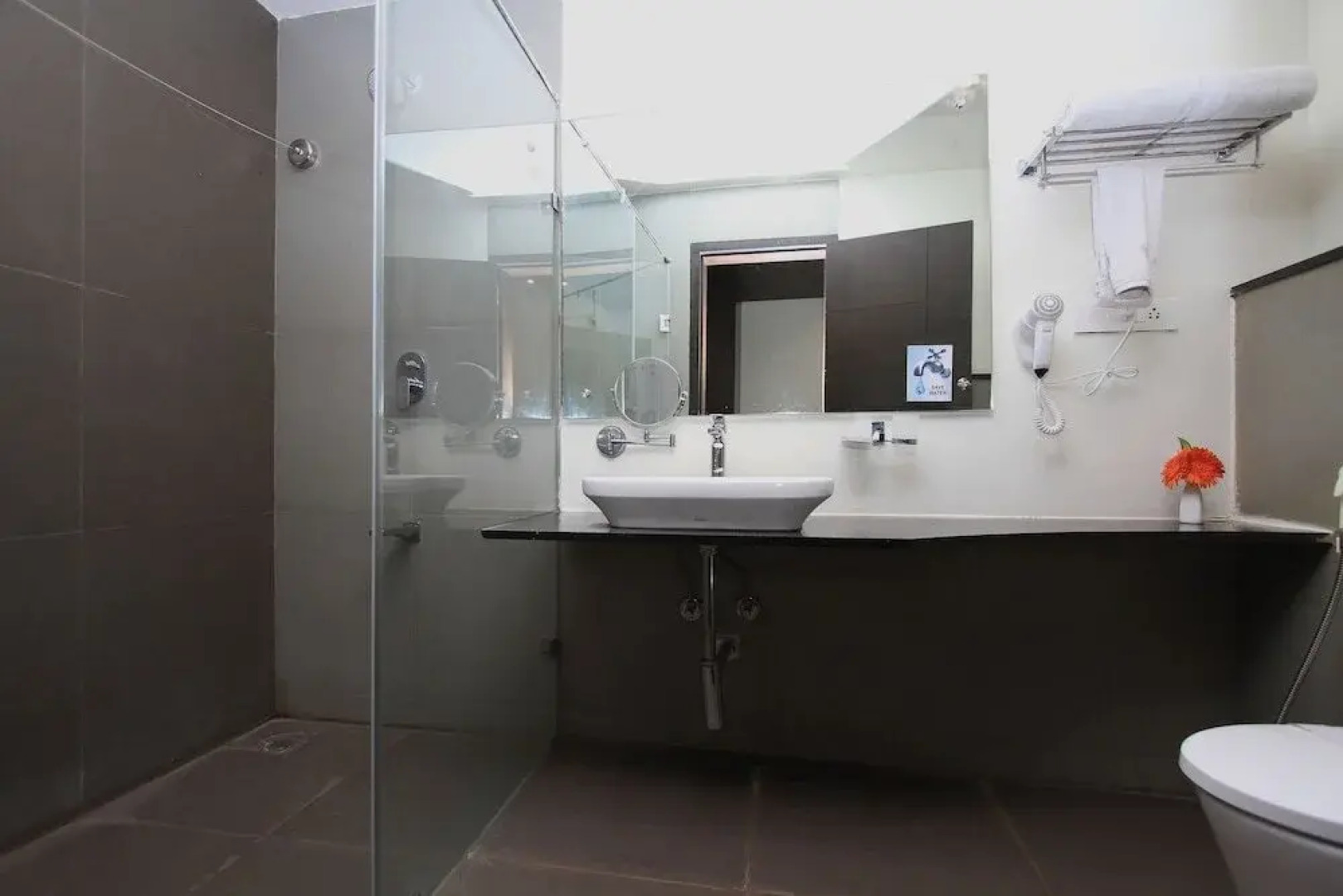 Capital O 23663 Hotel Bella Vista