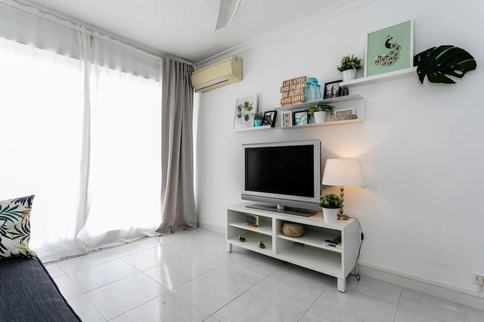 Acuario 118 great  Sea views