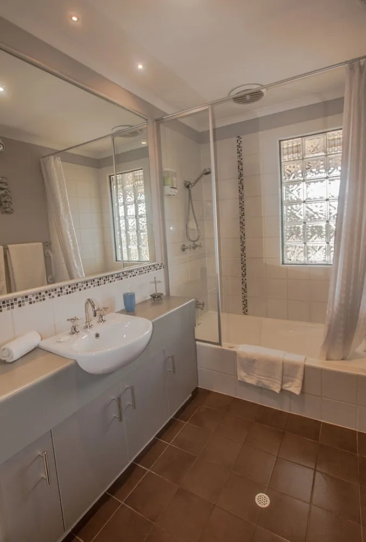 Cloud Nine Spa Chalets