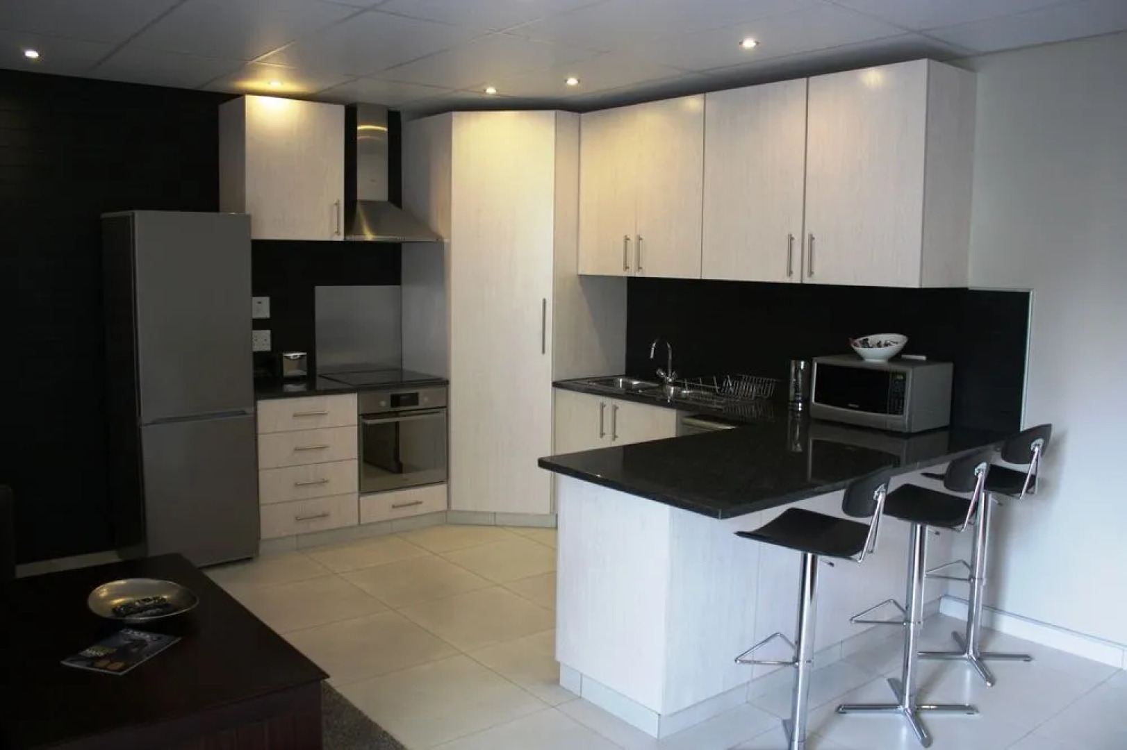Hillside Executive Accommodation Maerua Mall