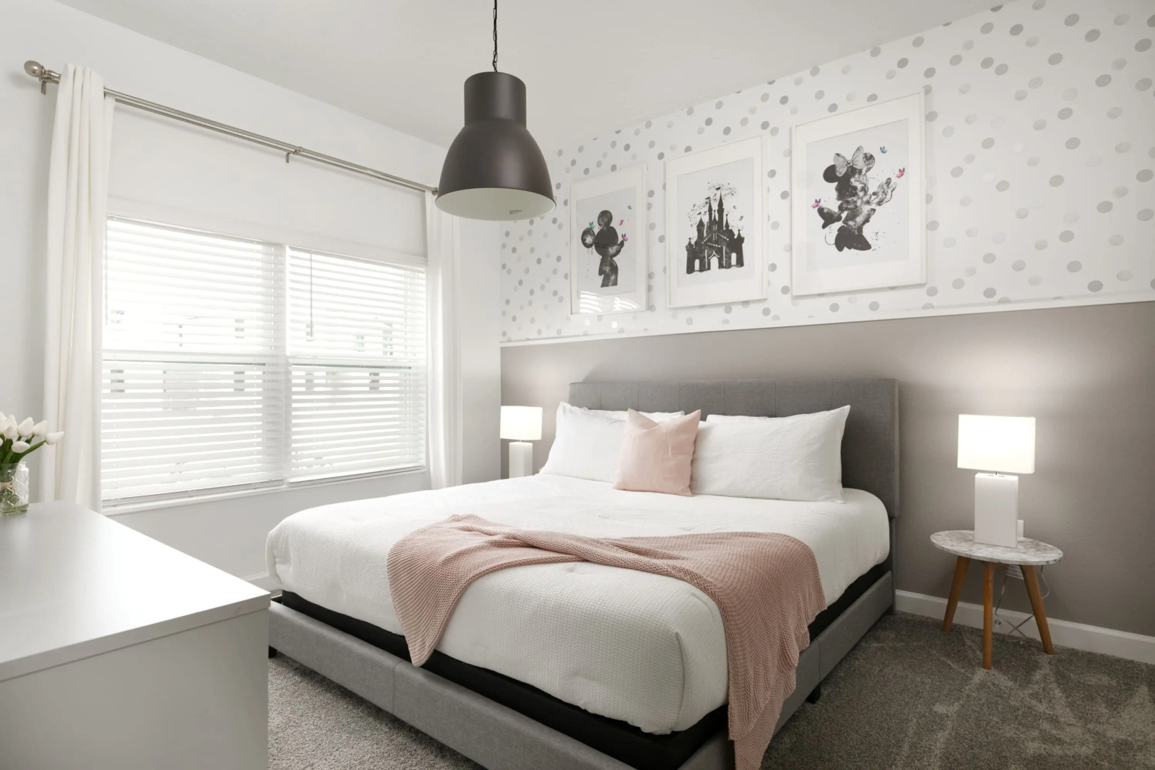 Chic townhouse with private pool near Disney