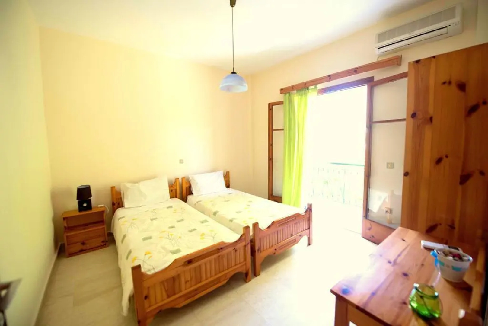 Katerina Pool Apartments