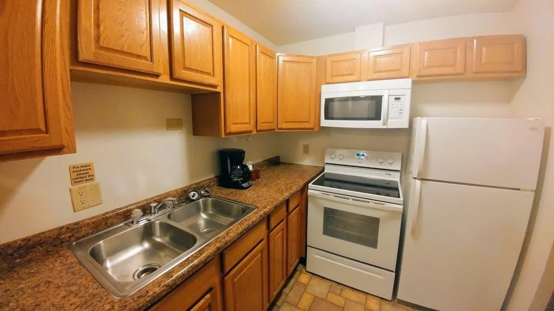 Alexis Park Inn & Suites