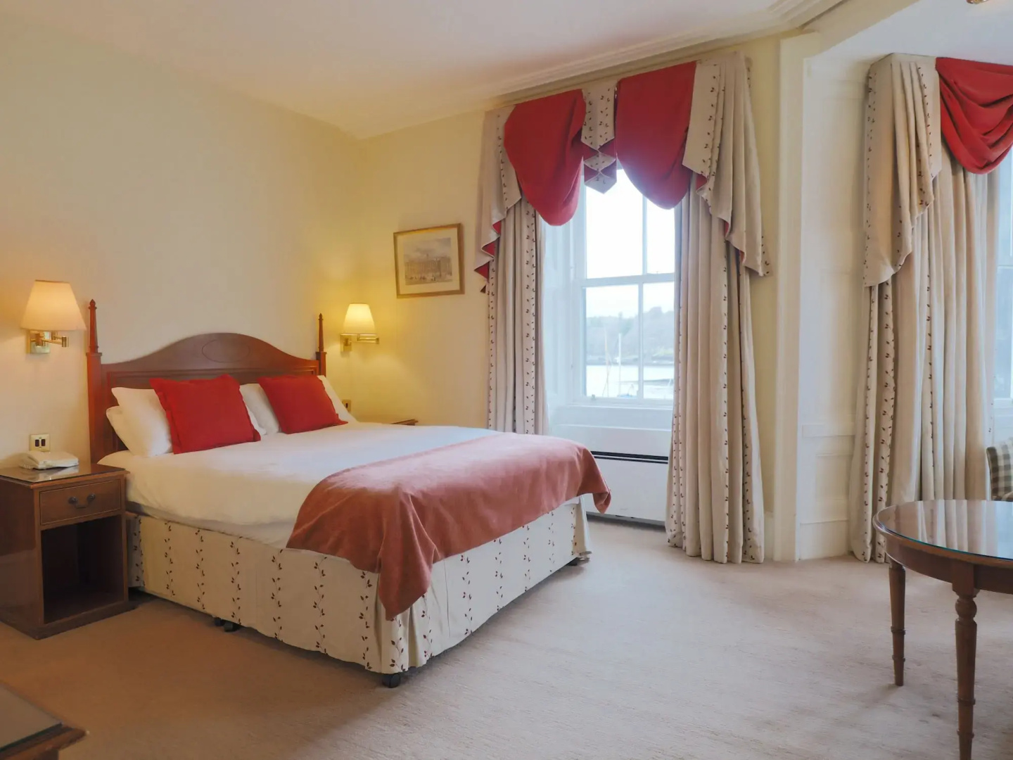 The Royal Hotel