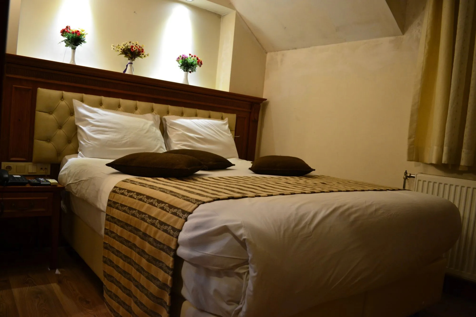 Seven Days Hotel