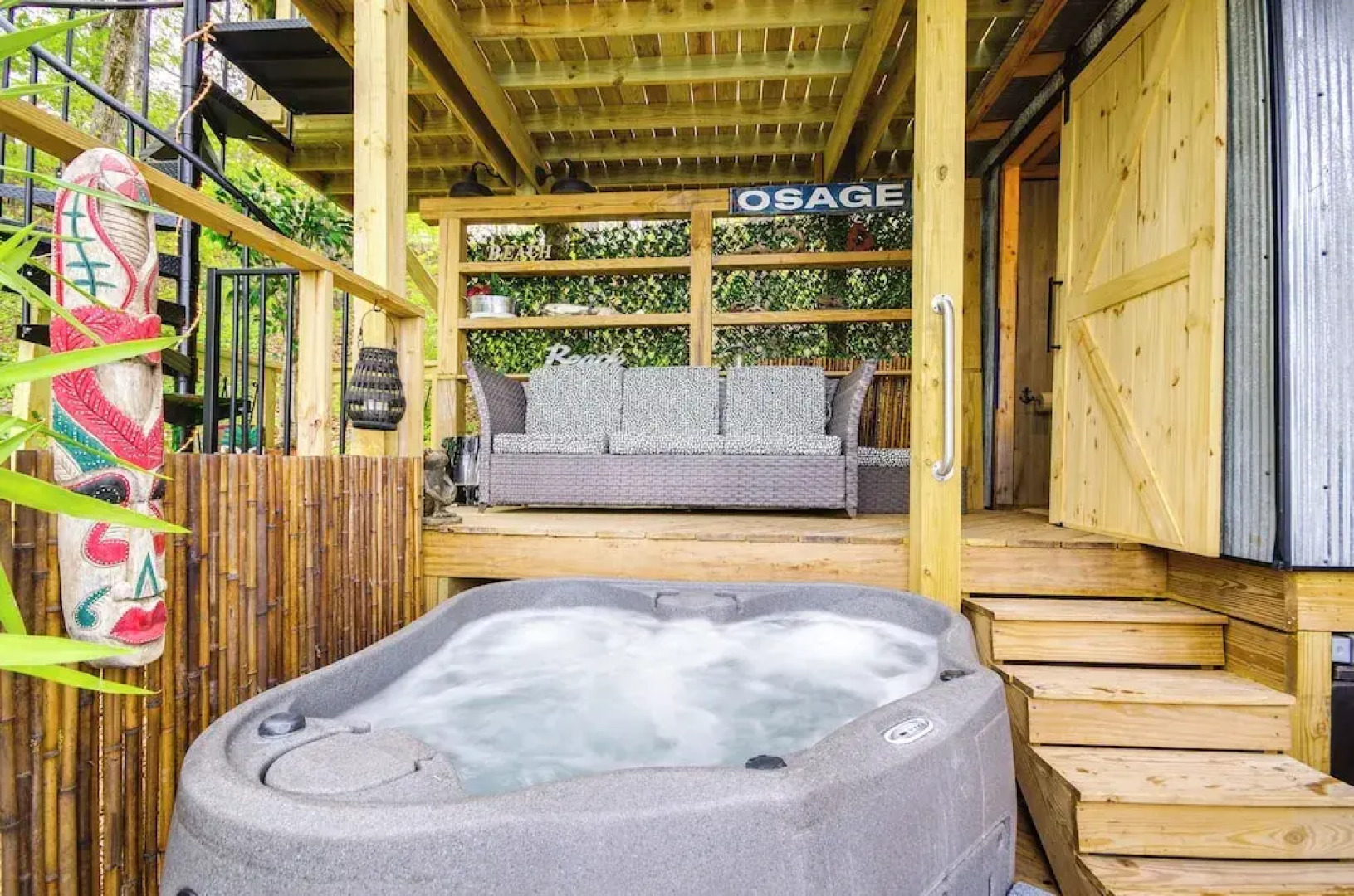 Waterfront Ozarks Home w/ Hot Tub, Bar & Dock