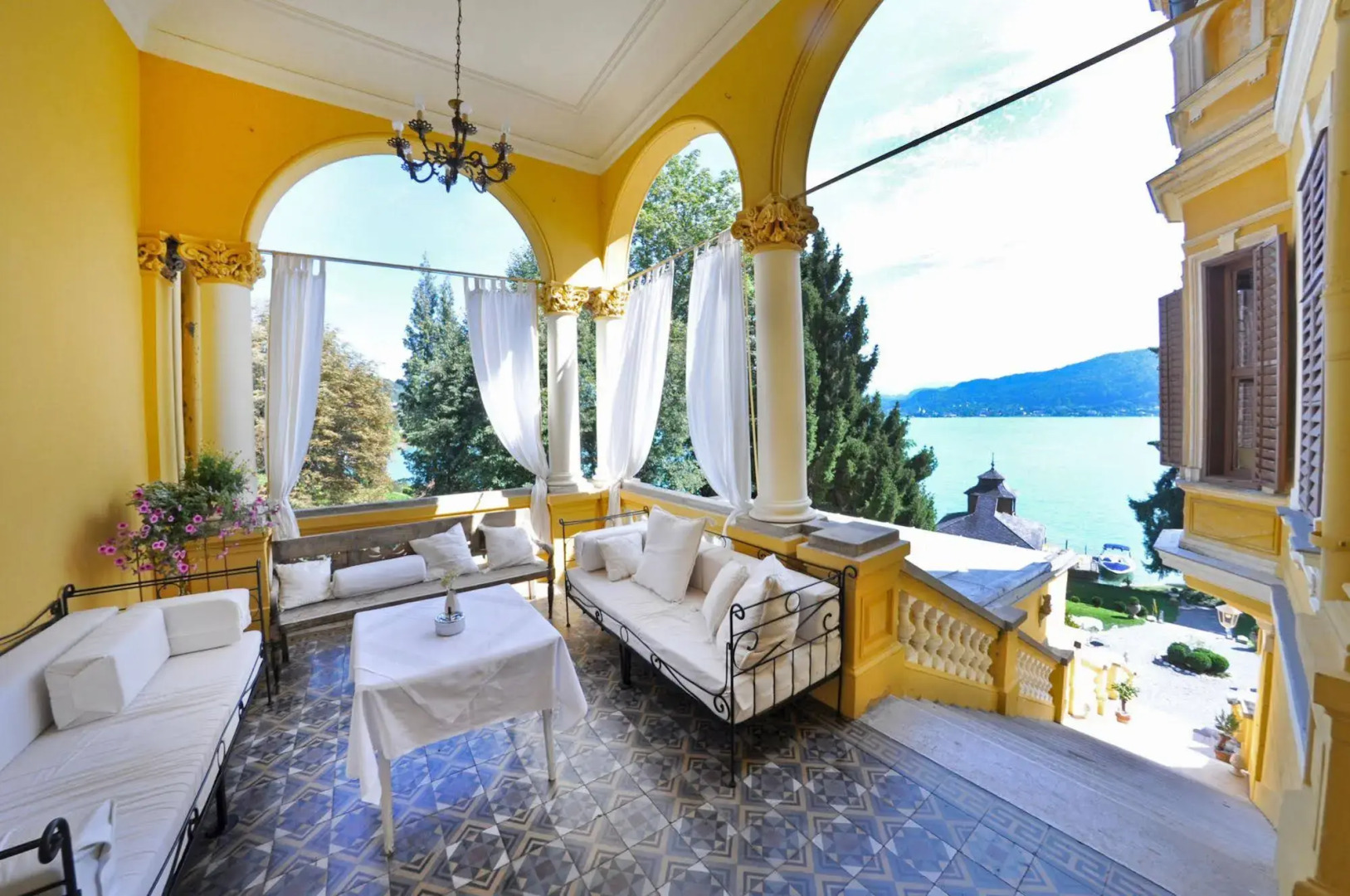 Schlossvilla Miralago