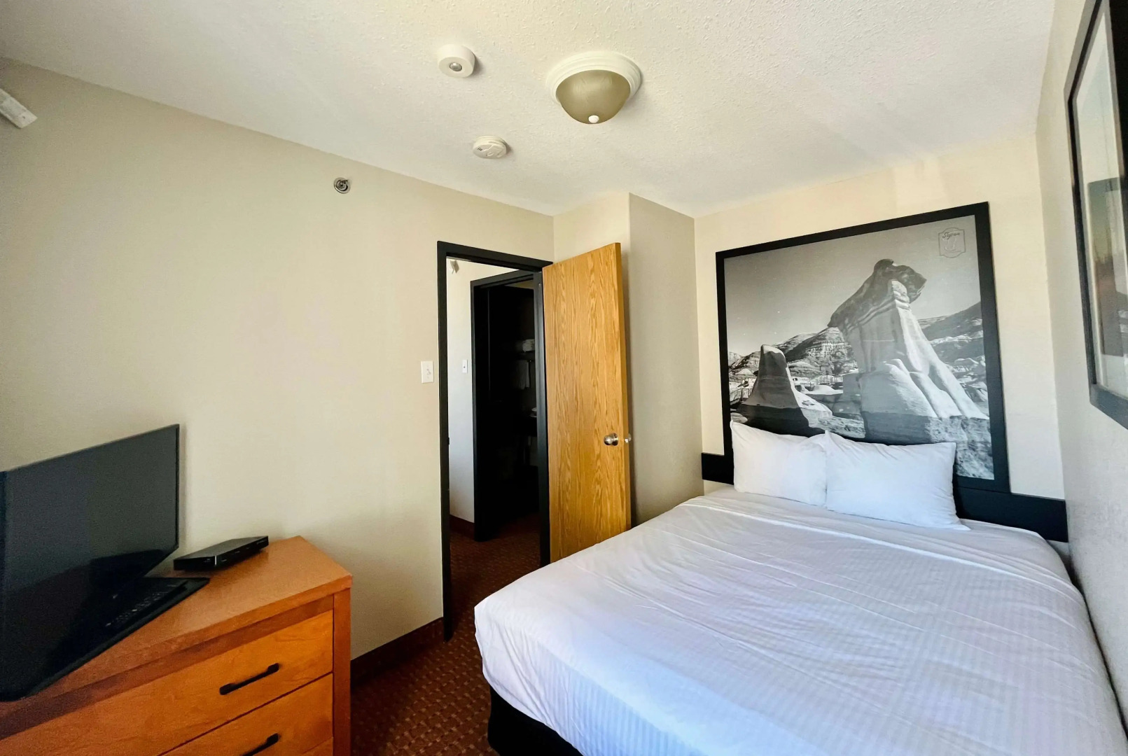 Super 8 by Wyndham Grande Prairie