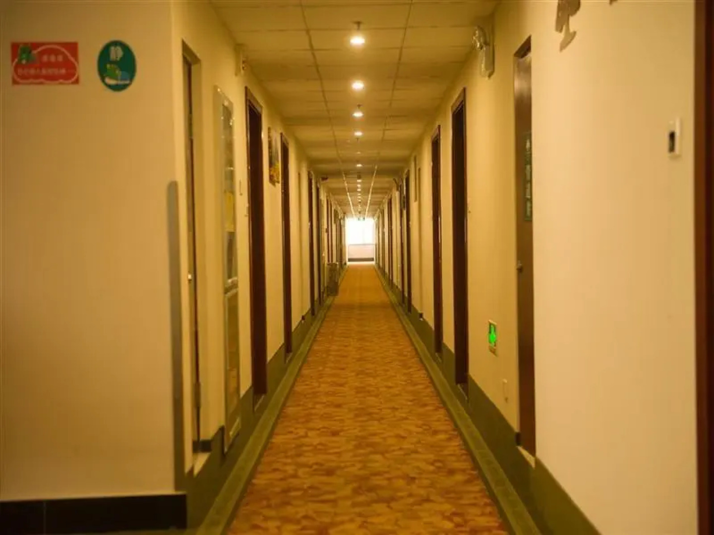 GreenTree Inn ZiBo LiuQuan Road Wal-Mart Square Express Hotel