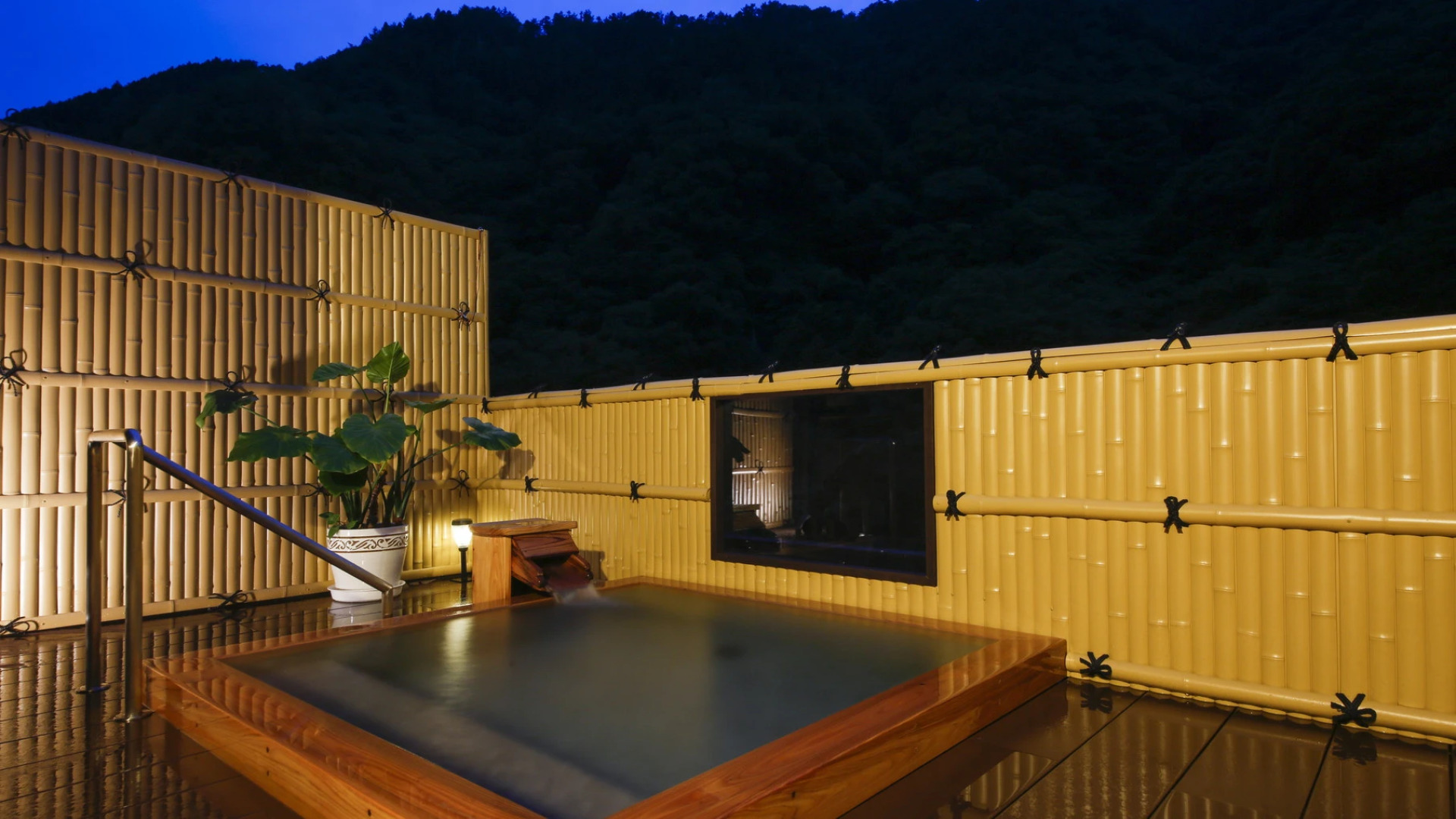 Yukaikan Hanayashiki