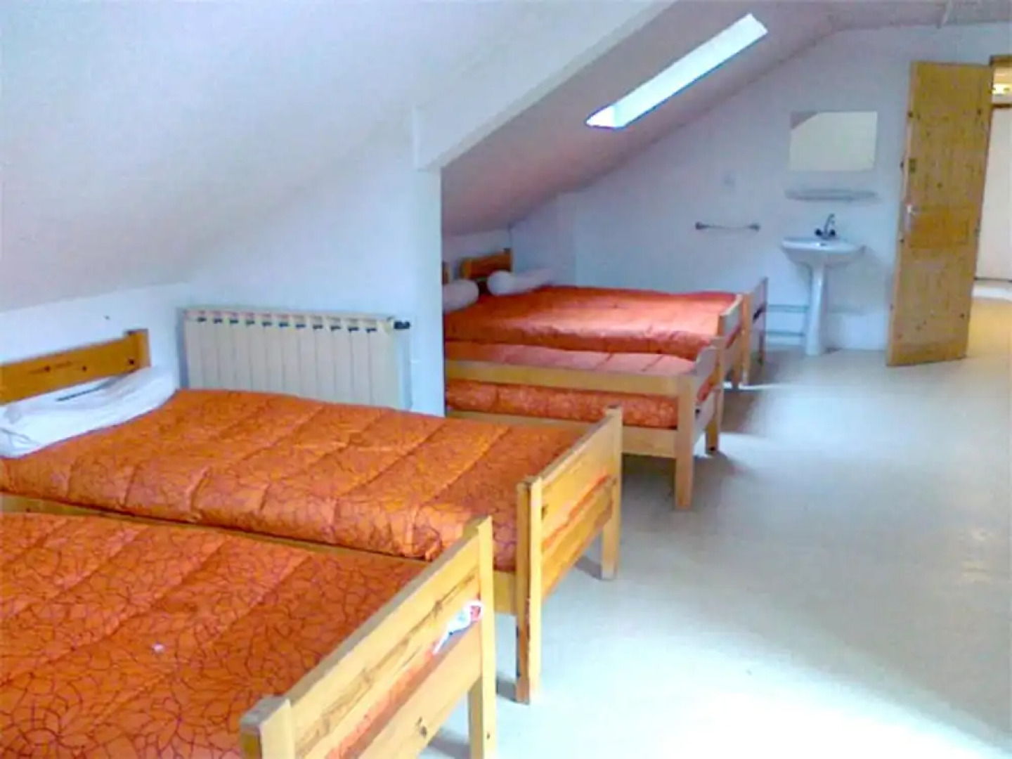 Property With 8 Bedrooms in Vars, With Balcony - 2 km From the Slopes