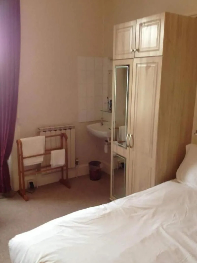 Grisnoir Guest House