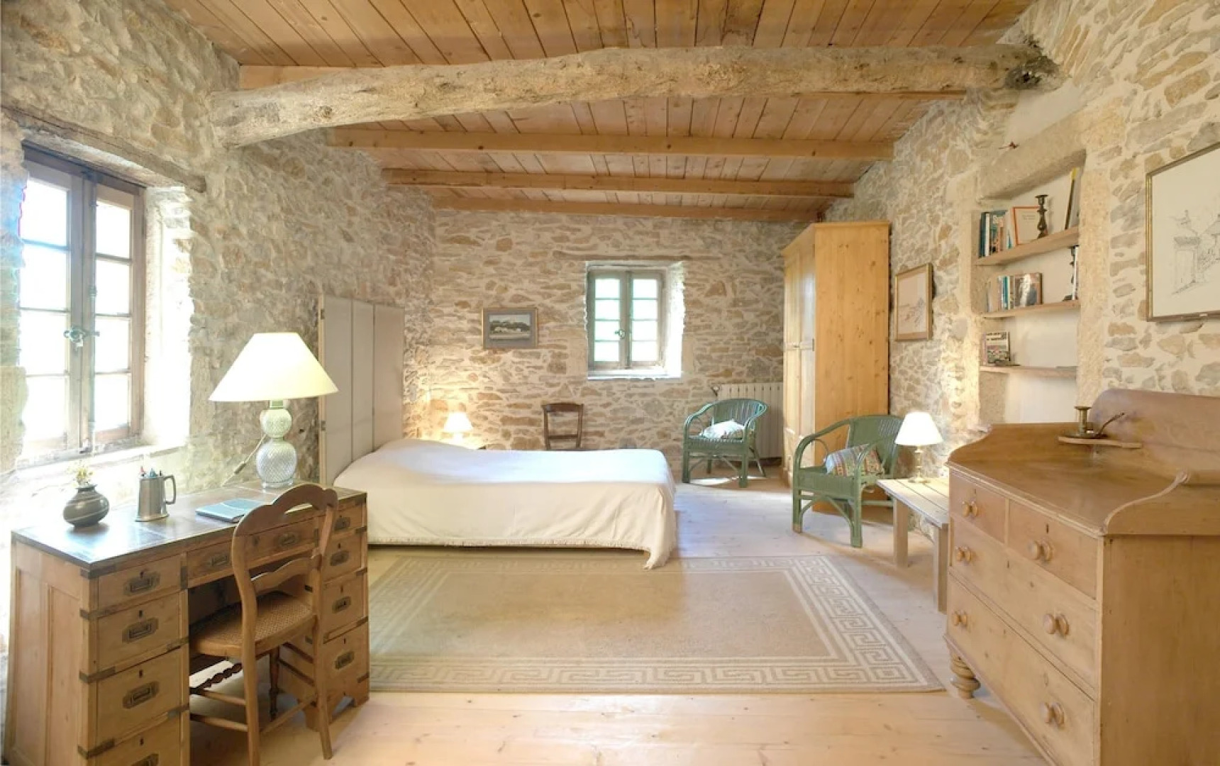 House With 4 Bedrooms in Laudun-l'ardoise, With Wonderful City View, Furnished Garden and Wifi