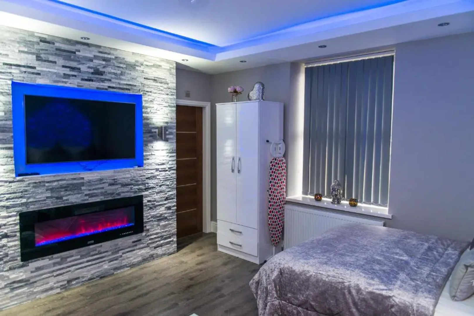 Aphrodite Suites Huddersfield