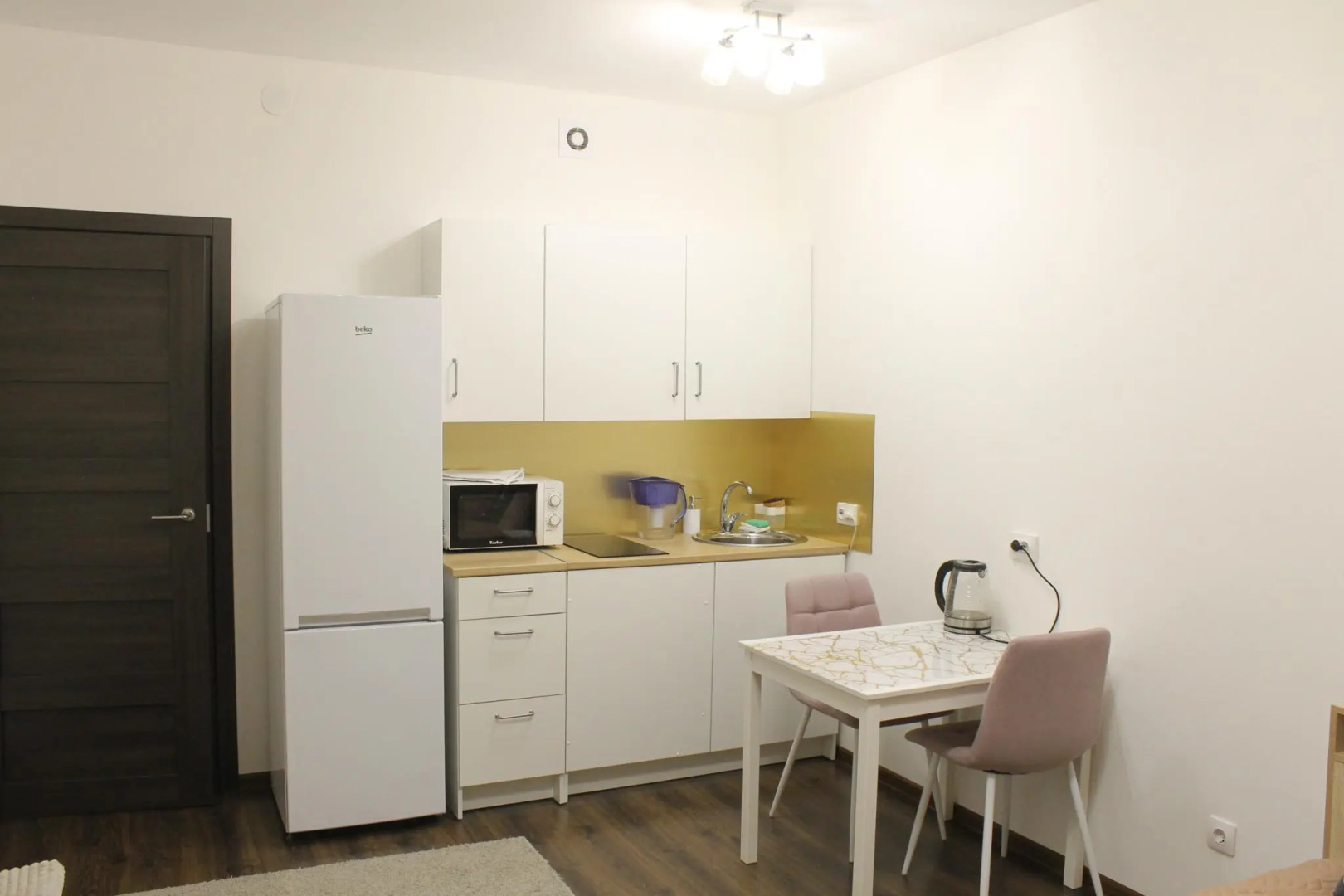 Апартаменты Кукуруза на Торфяной дороге 15 корпус 3 (1)