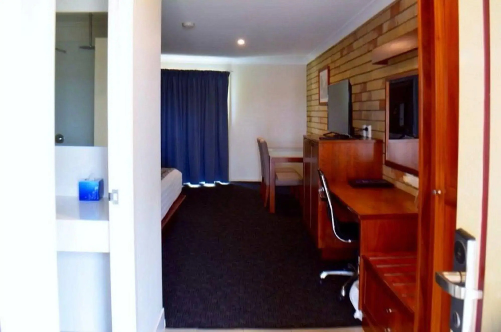 The Western Heritage Motor Inn