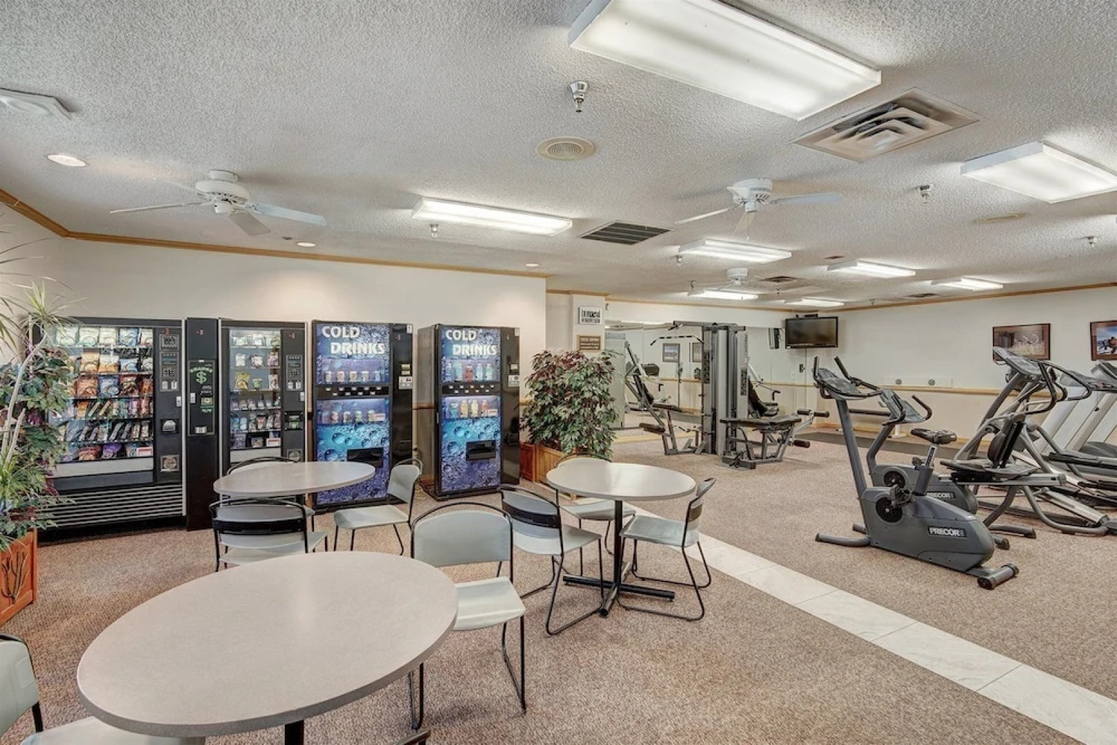 Chateaux Regalien by Ski Colorado