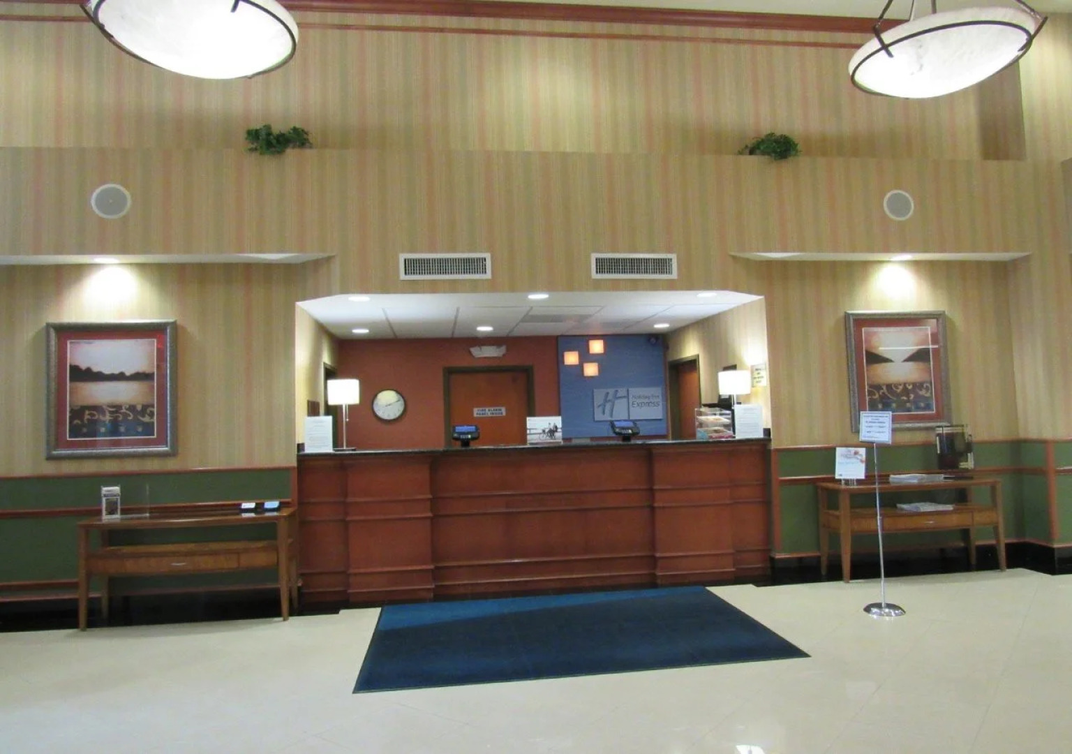 Holiday Inn Express & Suites Pembroke Pines-Sheridan St by IHG