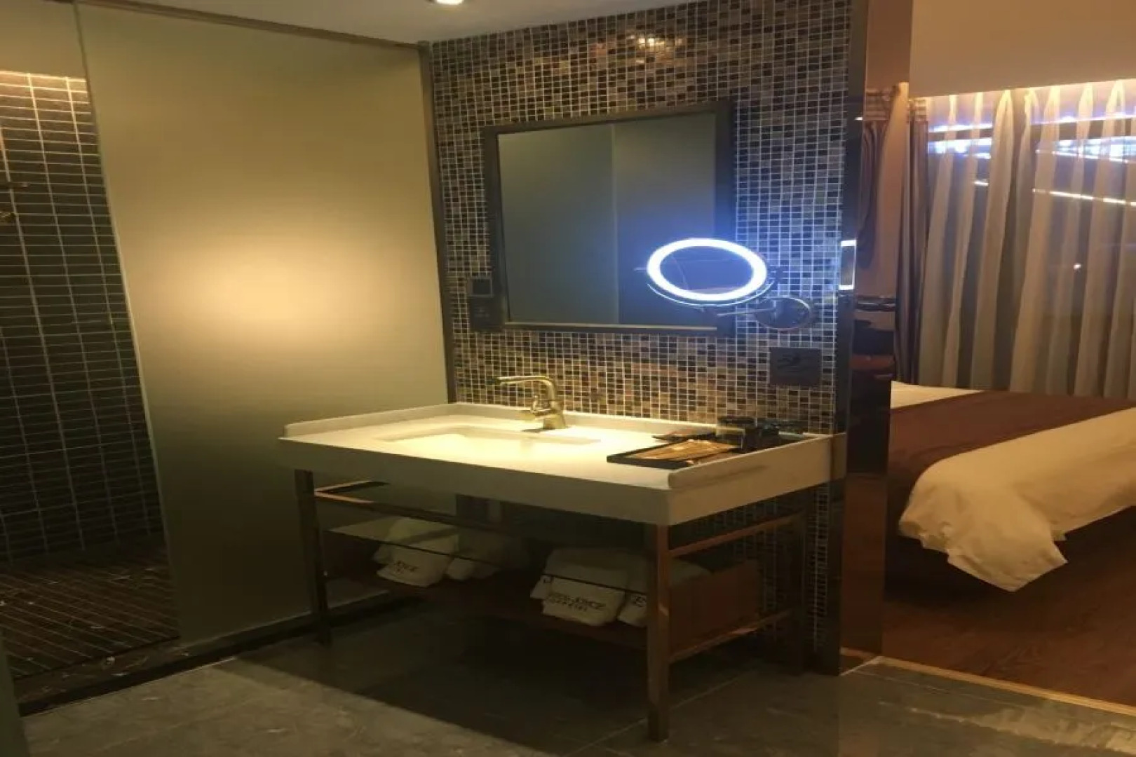 James Joyce Coffetel (Zhuhai Hengqin Port Chimelong Branch)