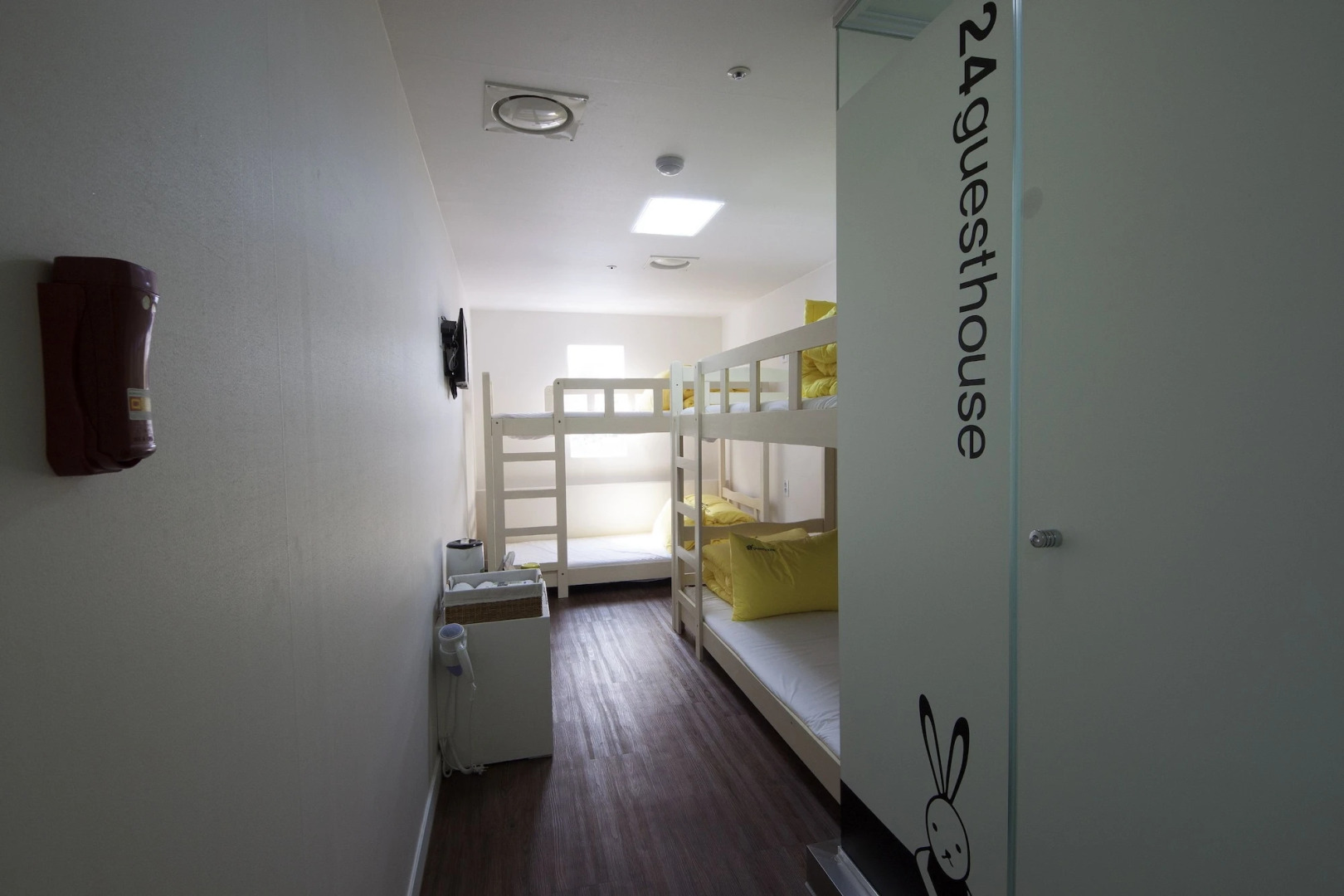 24 Guesthouse Myeongdong Town