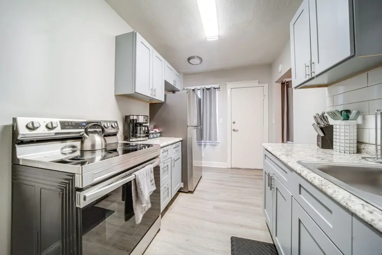 Pet-friendly Cleveland Townhome, 2 Mi to Downtown!