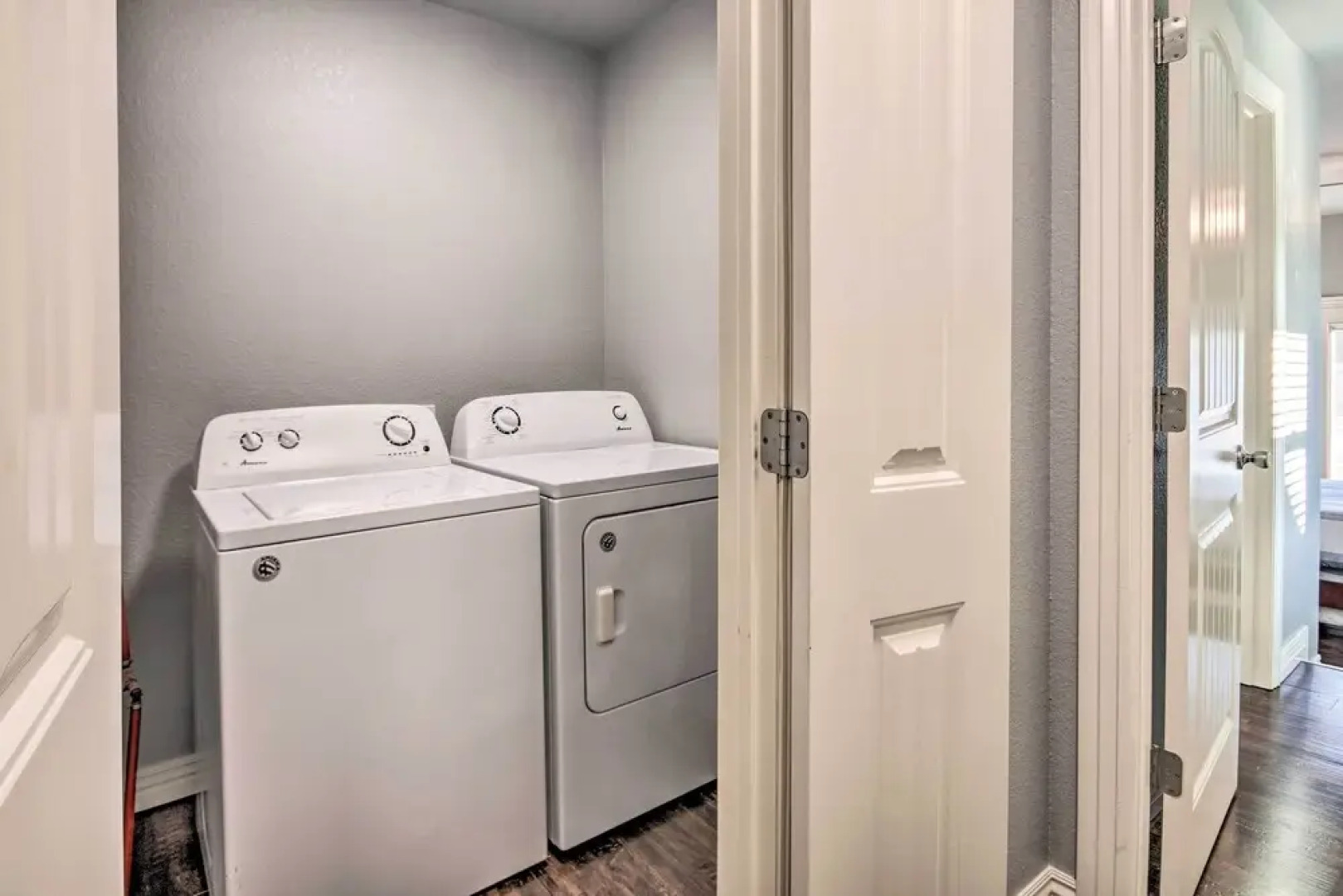 Cozy Duplex, Walk to Bentonville City Square!