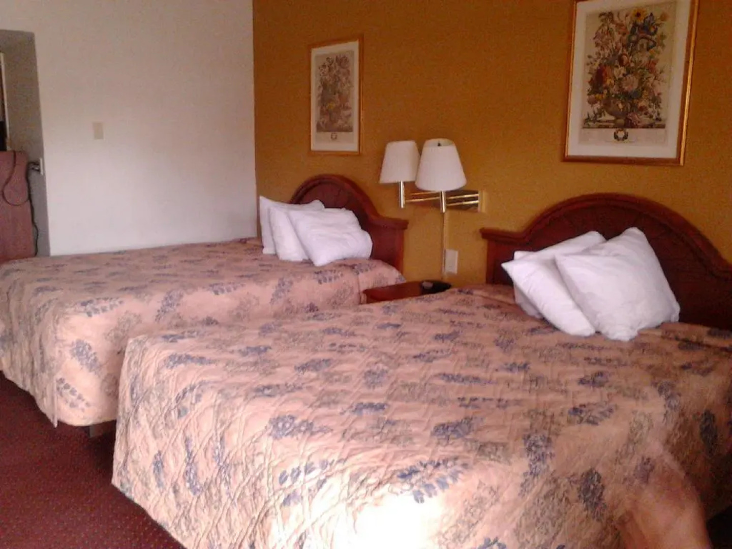 Welcome Inn St. Johns