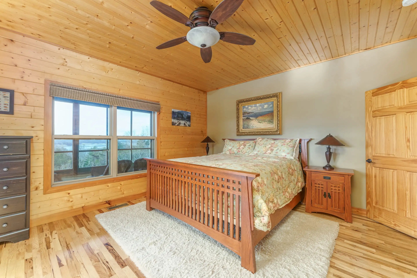 Peacewood : Hot tub, Lake Views, Private