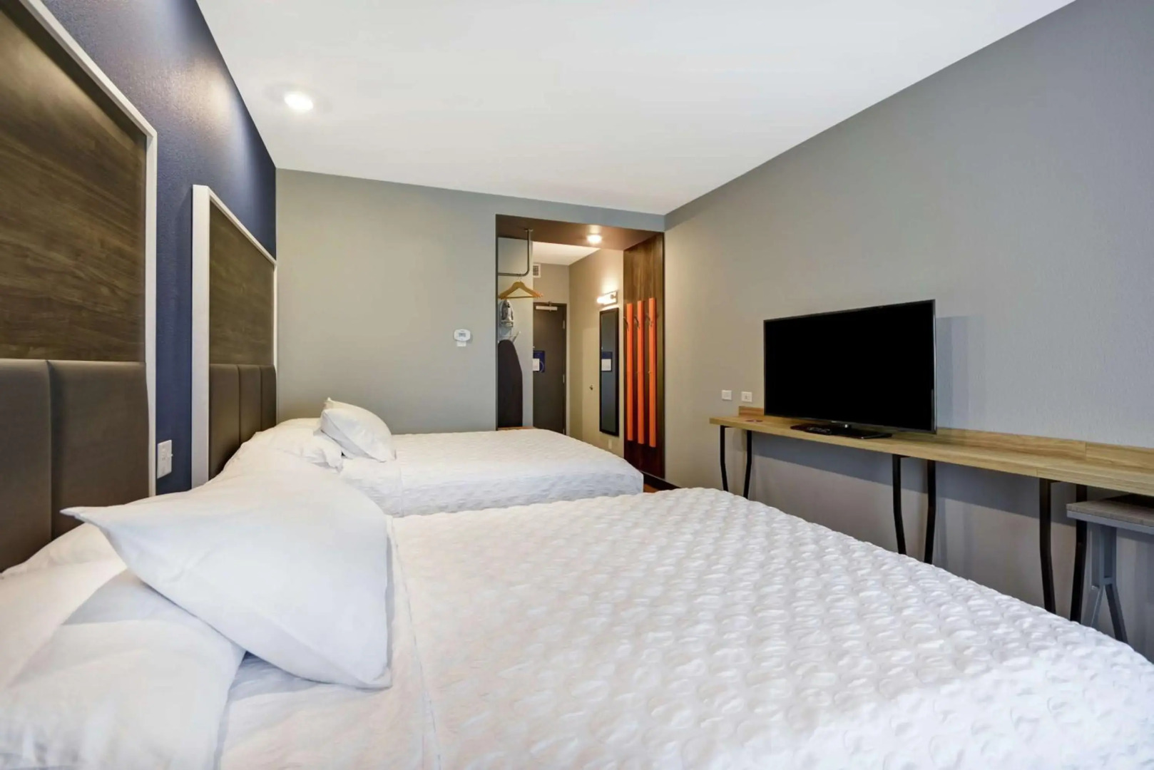 Tru by Hilton Sumter