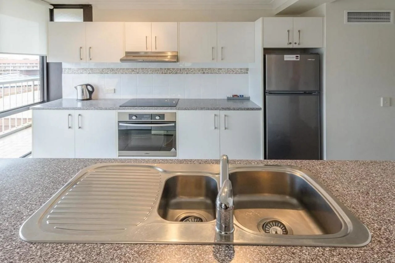 Central Hillcrest Apartment Hotel