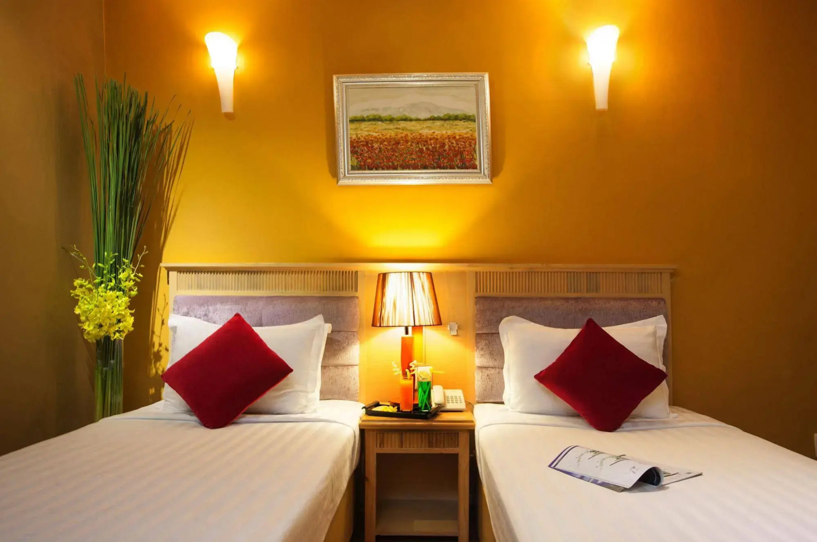 Silverland Min Hotel