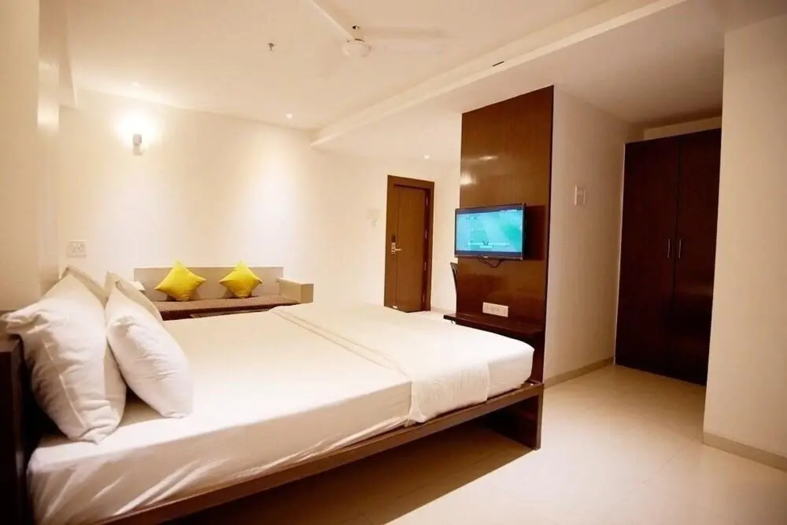 Hotel Shree Sai Dhan, Shirdi