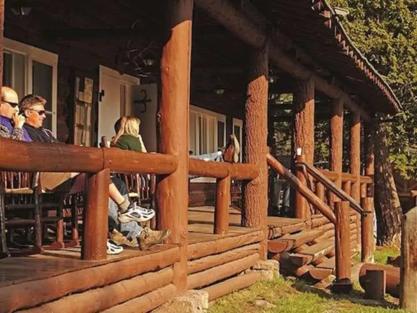 Roosevelt Lodge & Cabins