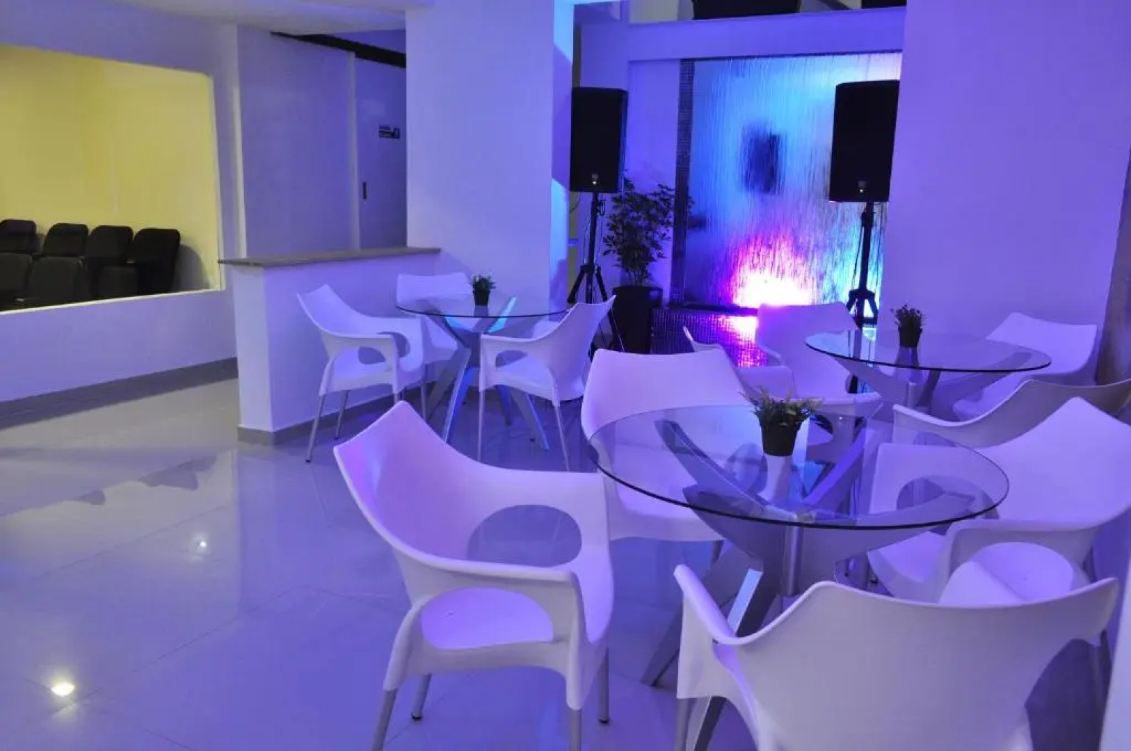 Hostal Lleras Calle 8 - Hostel