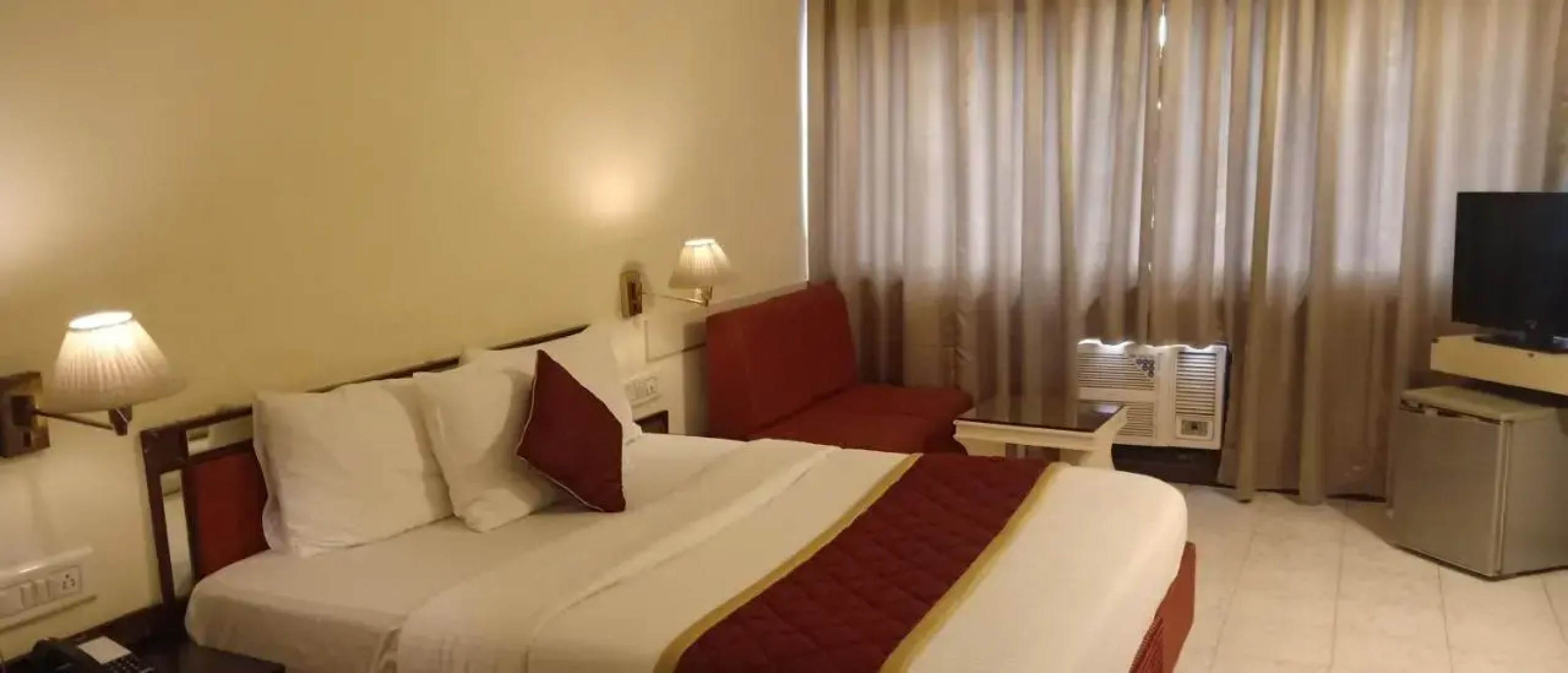 Hotel Poonja International