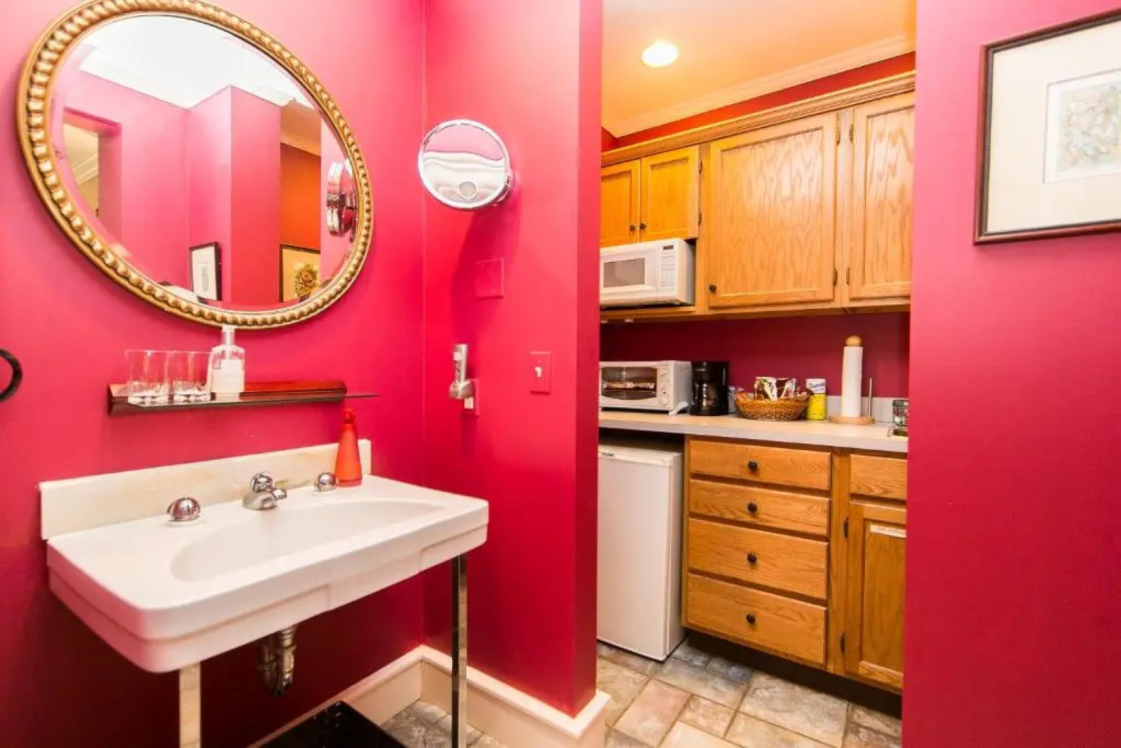 Hidden Garden Cottages & Suites