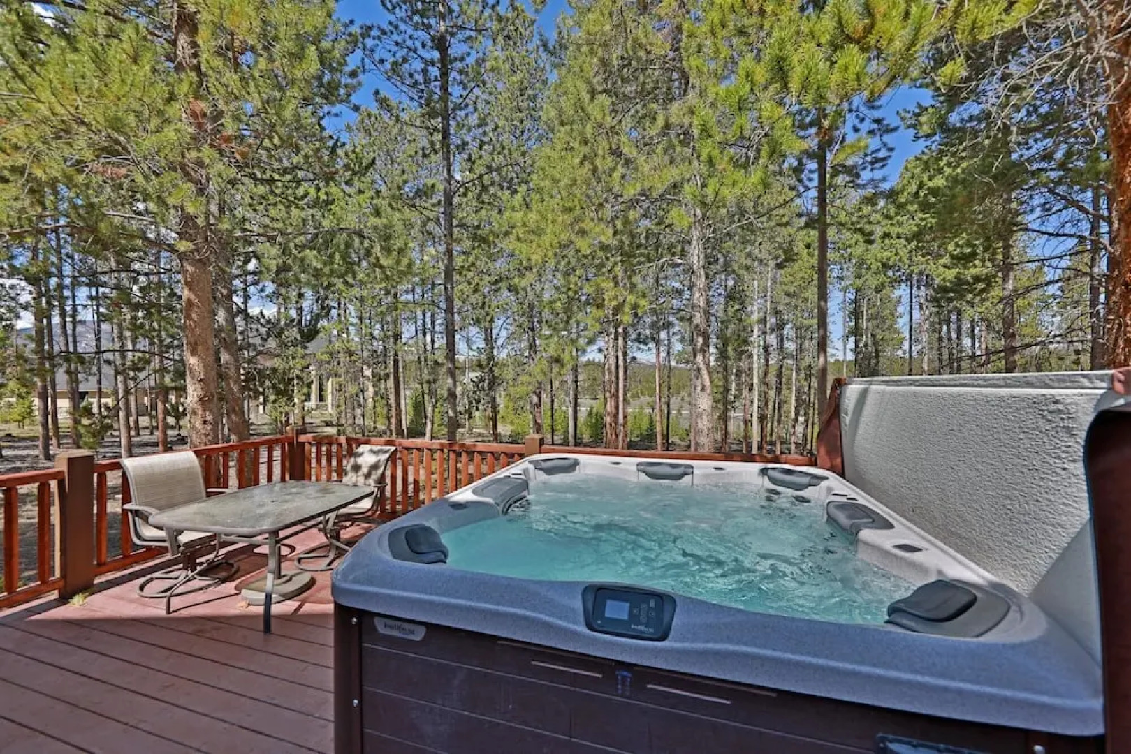 Juniper House 4 Bedrooms 3.5 Bathrooms Home