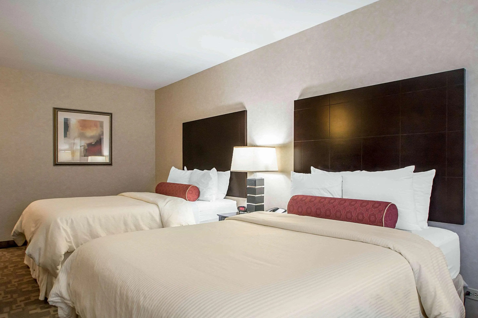 Clarion Inn Elmhurst - Oak Brook near I-88, I-290, I-294