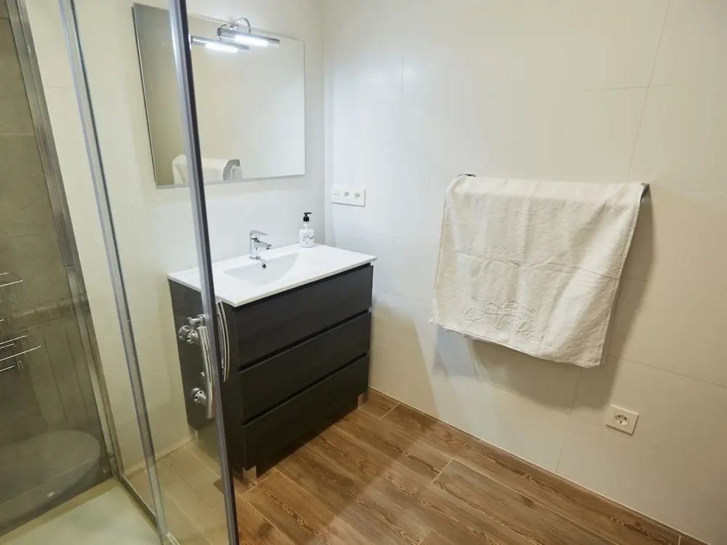 Rural Apartment in Parres Overlooking a Magnificent View