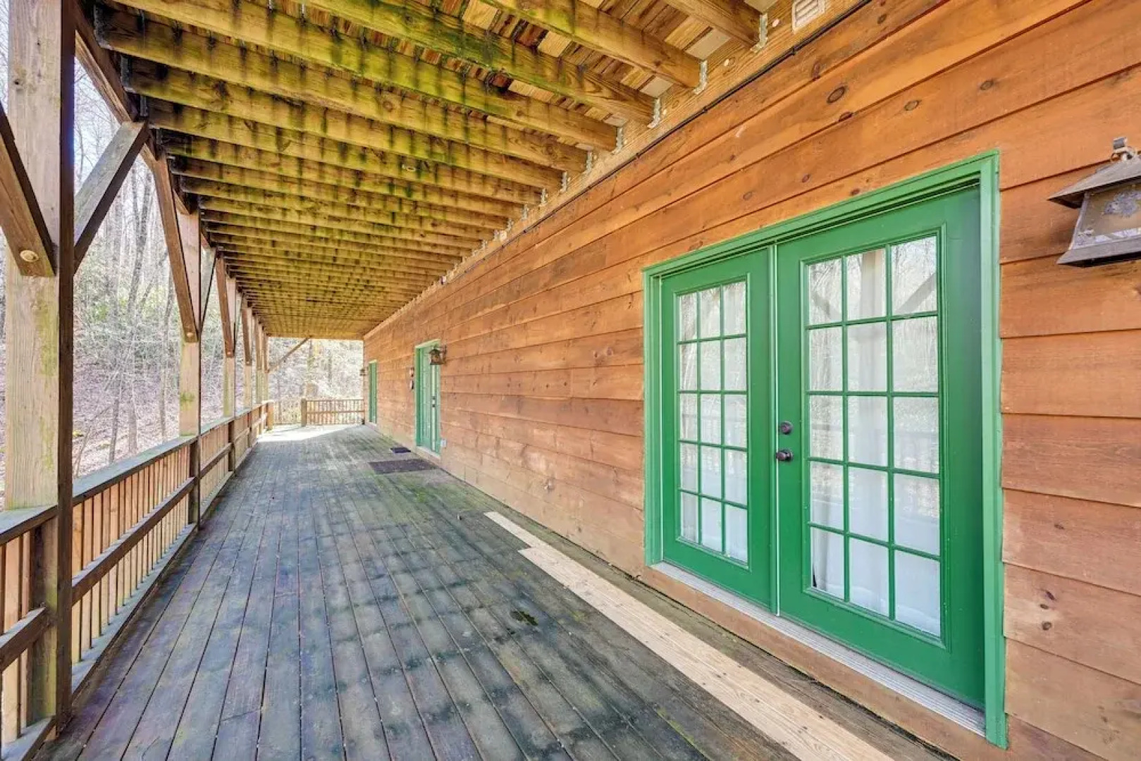 Luxury Cabin w/ Deck < 5 Miles to Sapphire Valley!