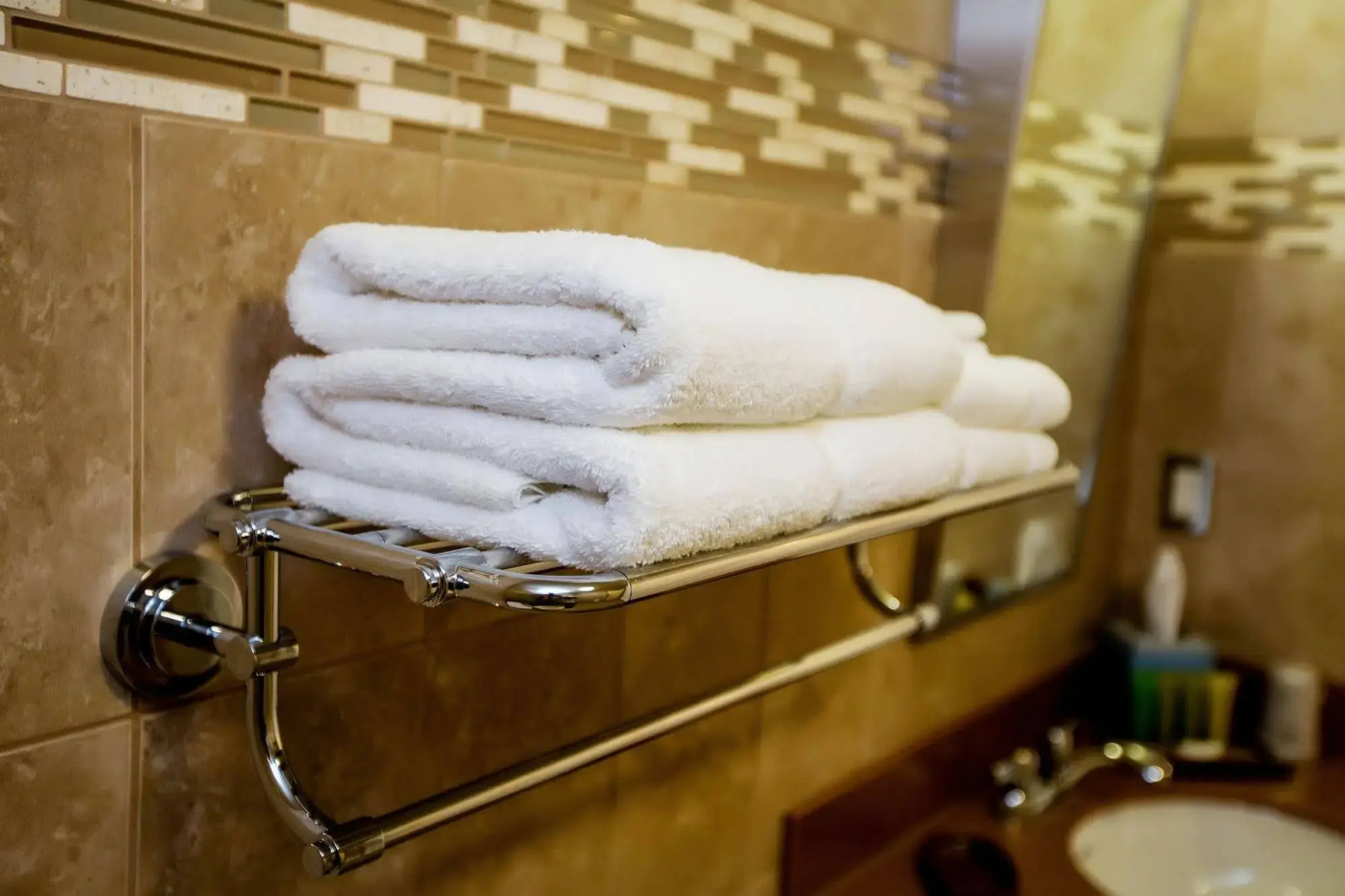 Refresh Inn & Suites