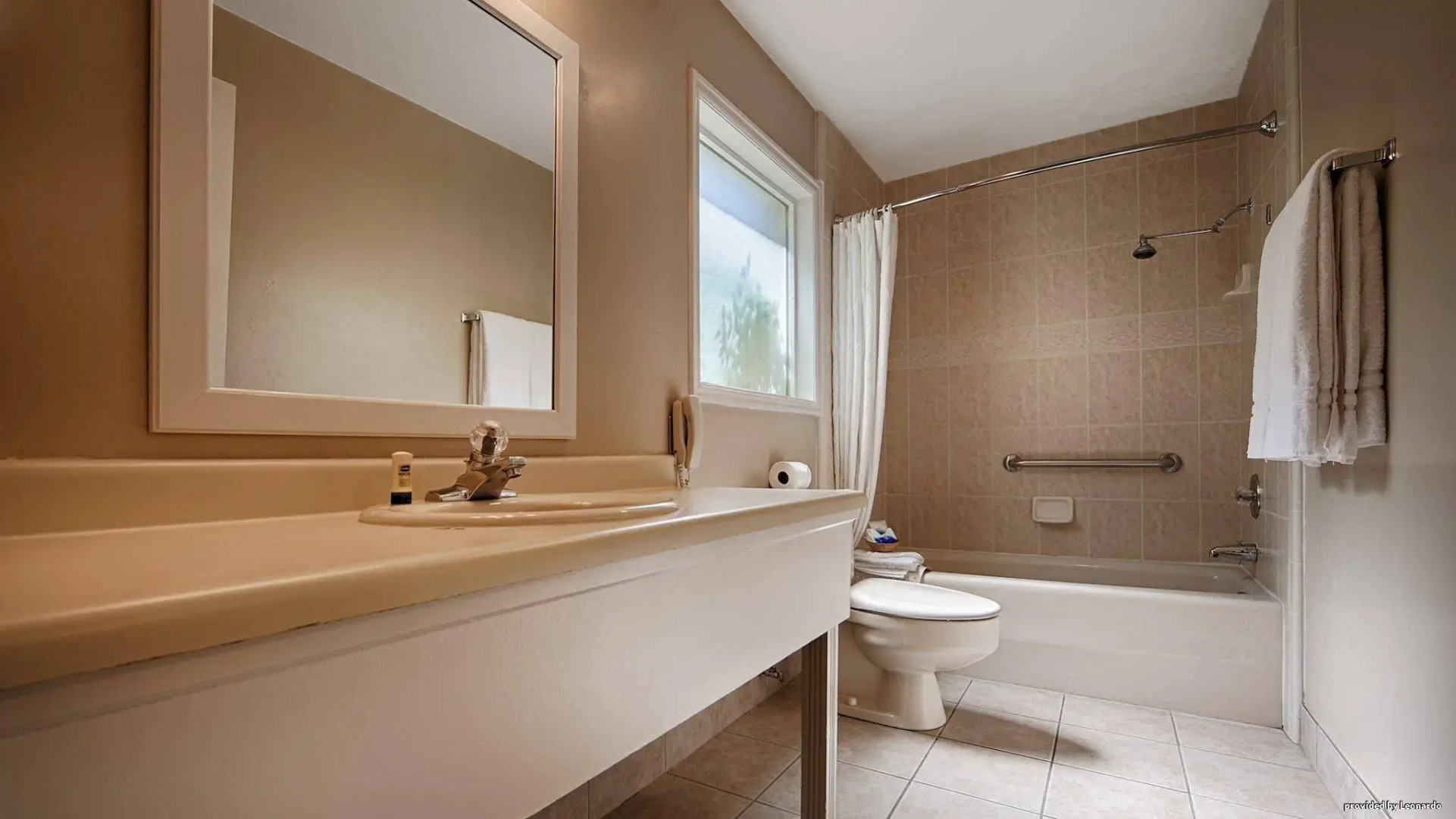 Econo Lodge Inn & Suites Vernal near Dinosaur Monument