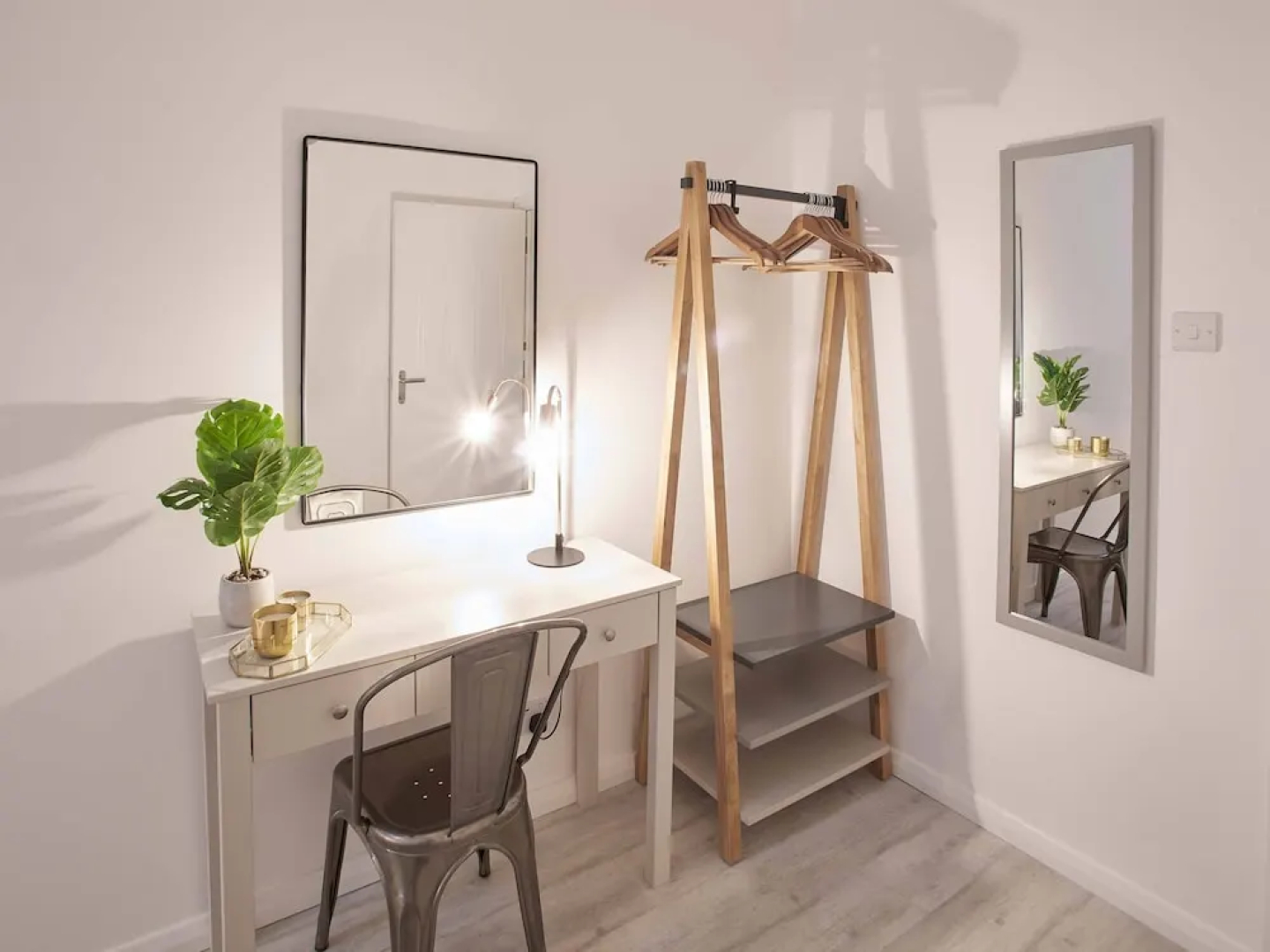 The Surfer's Loft Apartment